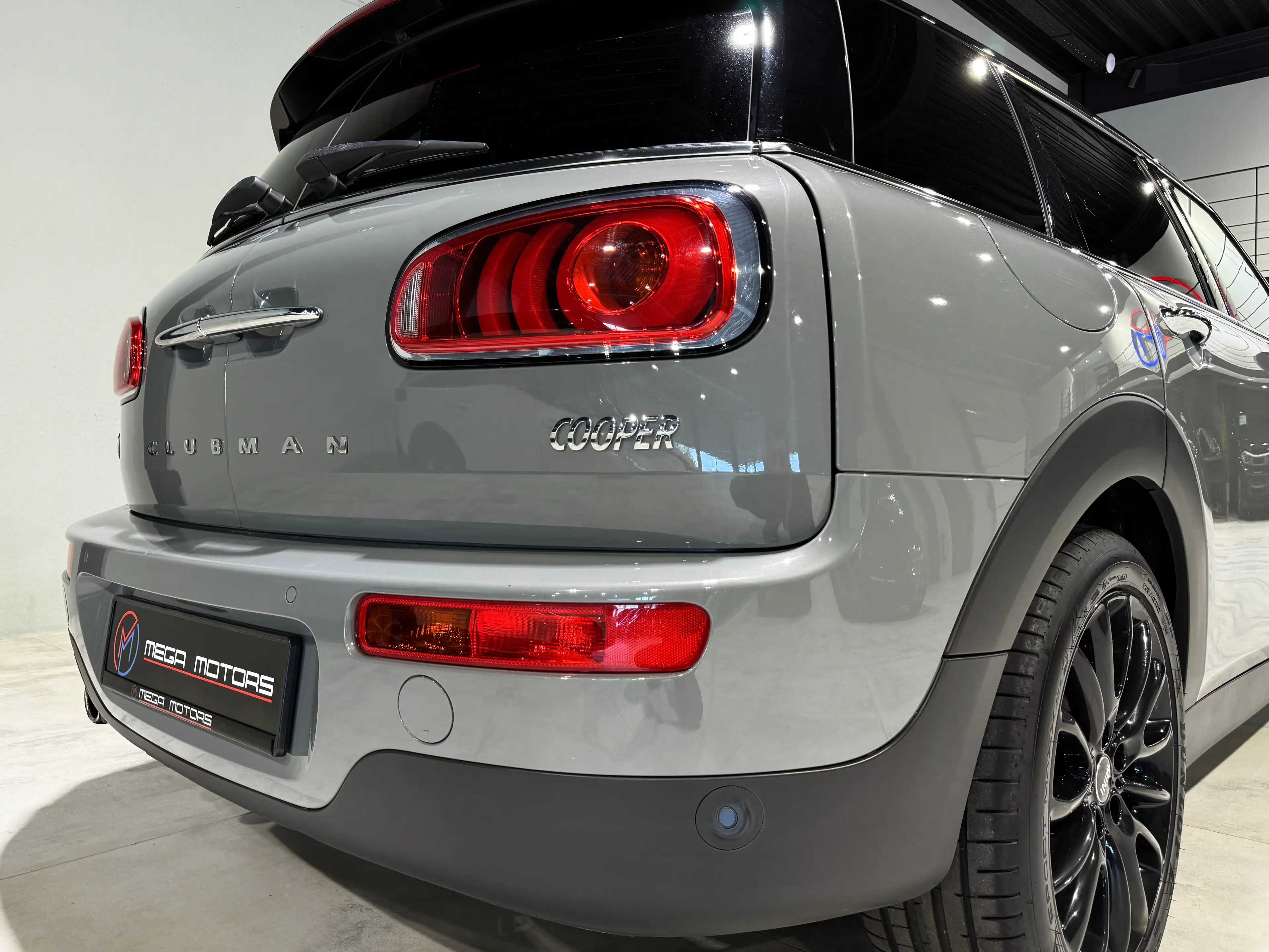 MINI Cooper Clubman 1.5i TURBO 136CV NARDO T.PANO NAVi XENON LED KEYLS — photo 9