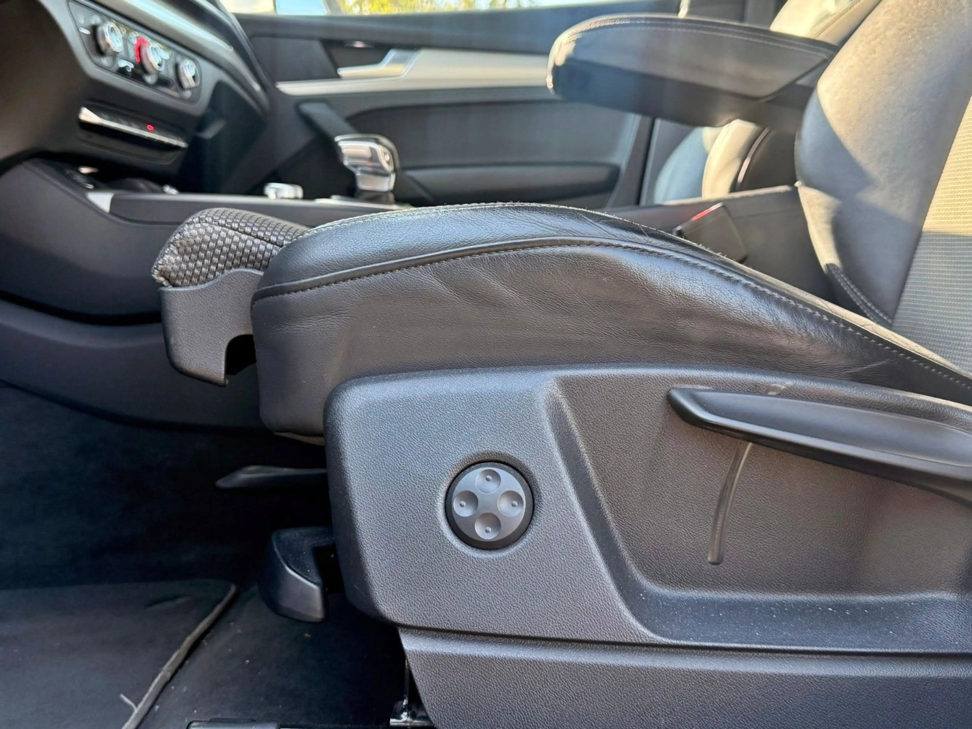 Audi Q5 2.0TDI qu S LINE EXPORT HANDEL — photo 13