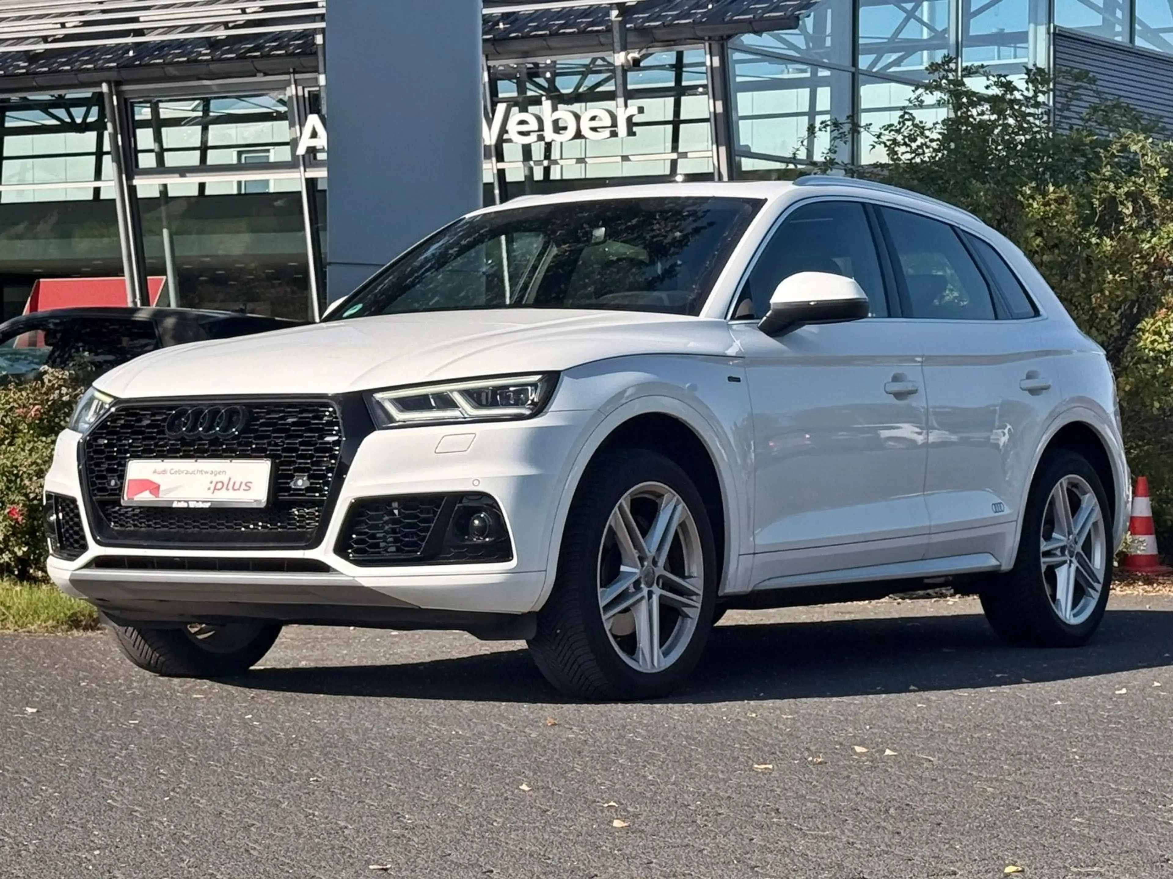 Audi Q5 2.0TDI qu S LINE EXPORT HANDEL