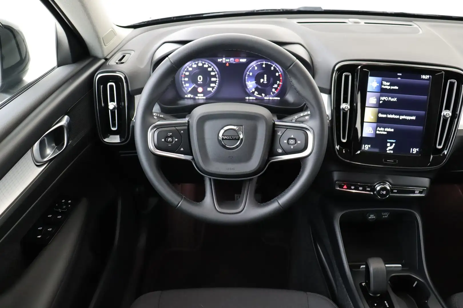 Volvo XC40 T2 AUT. MOMENTUM BUSINESS -CAMERA|ADAP.CRUISE|CARP Noir - 2