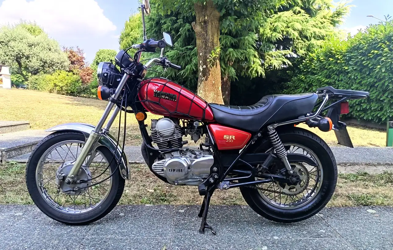 Yamaha SR 250