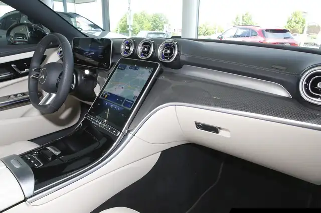 Mercedes-Benz Cle view 7