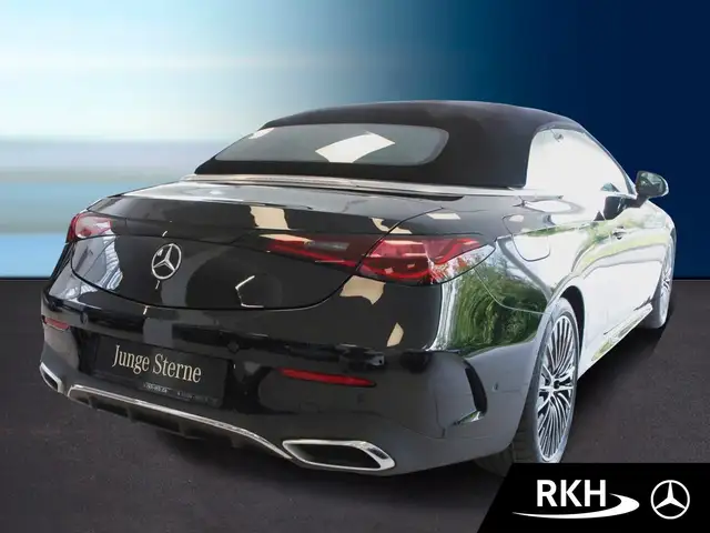 Mercedes-Benz Cle view 3