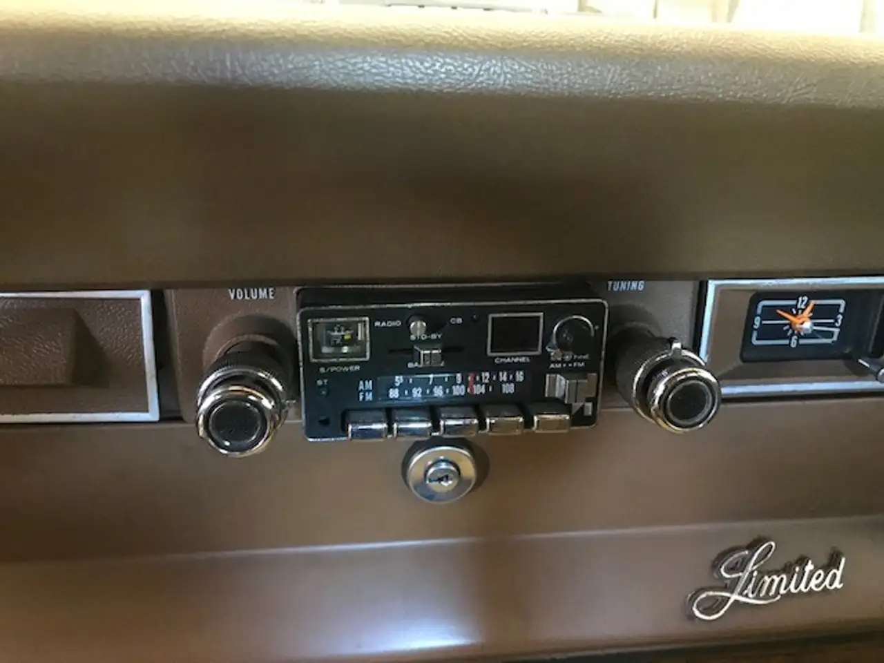 Jeep Wagoneer Limited, foto 10