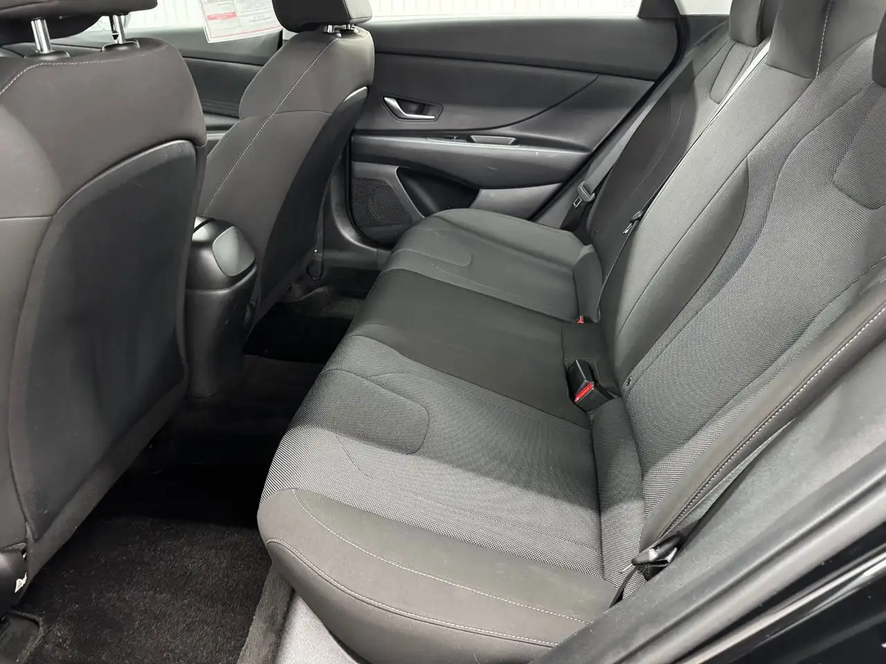 Hyundai ELANTRA снимка Hyundai ELANTRA