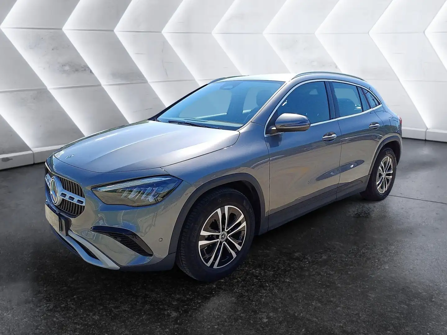 Mercedes-Benz GLA 180 180 d Advanced auto Grigio - 1