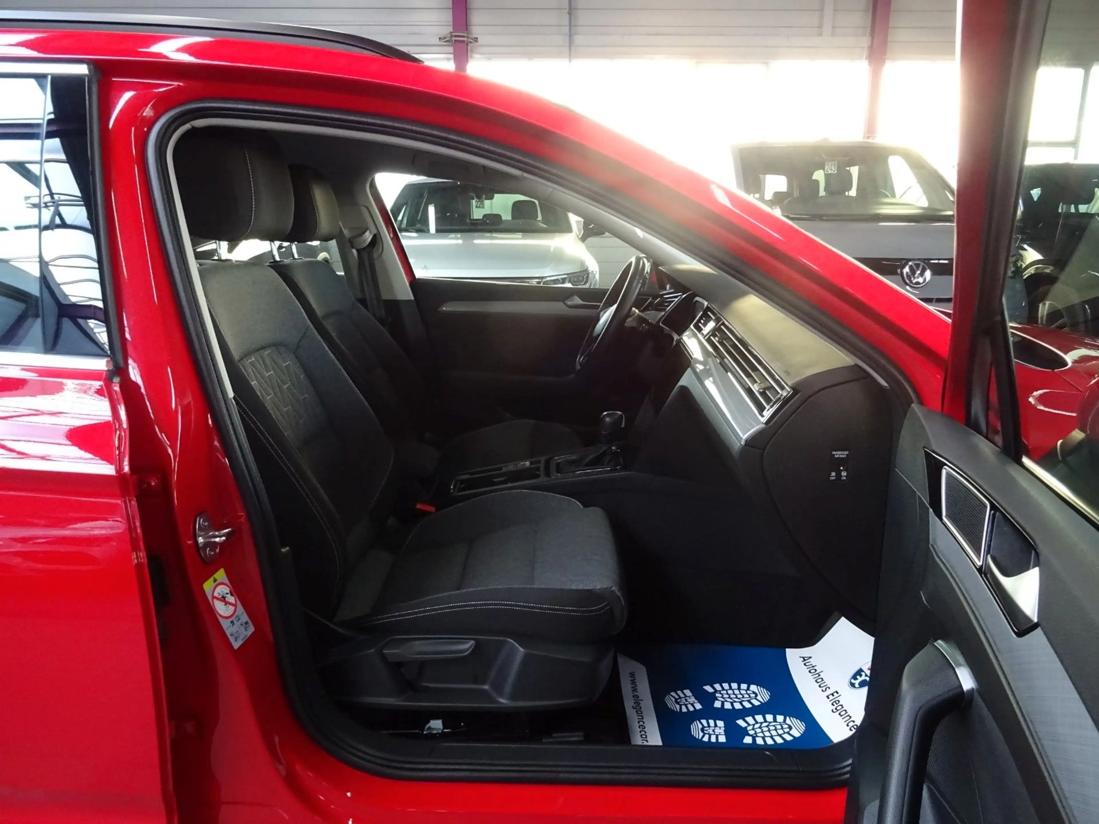Volkswagen Passat Variant PASSAT 2.0 TDI CL.*DIGITAL*AHK*ACC*CAM*MASSAGE* — photo 6
