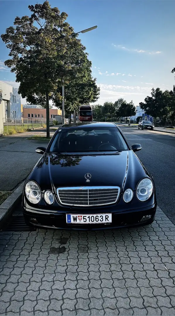 Mercedes-Benz E 200 Classic - 1