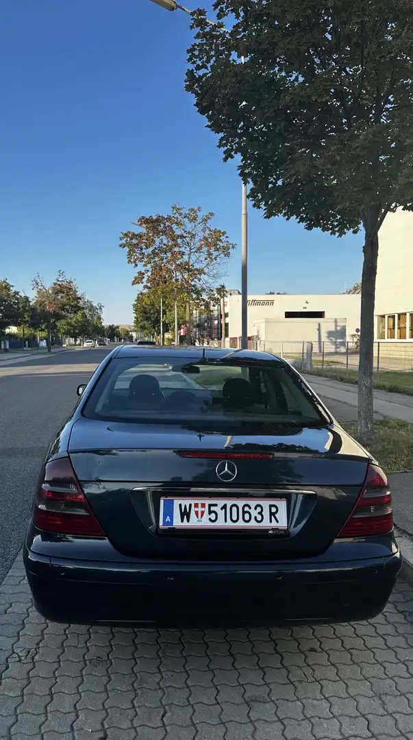 Mercedes-Benz E 200 Classic - 2