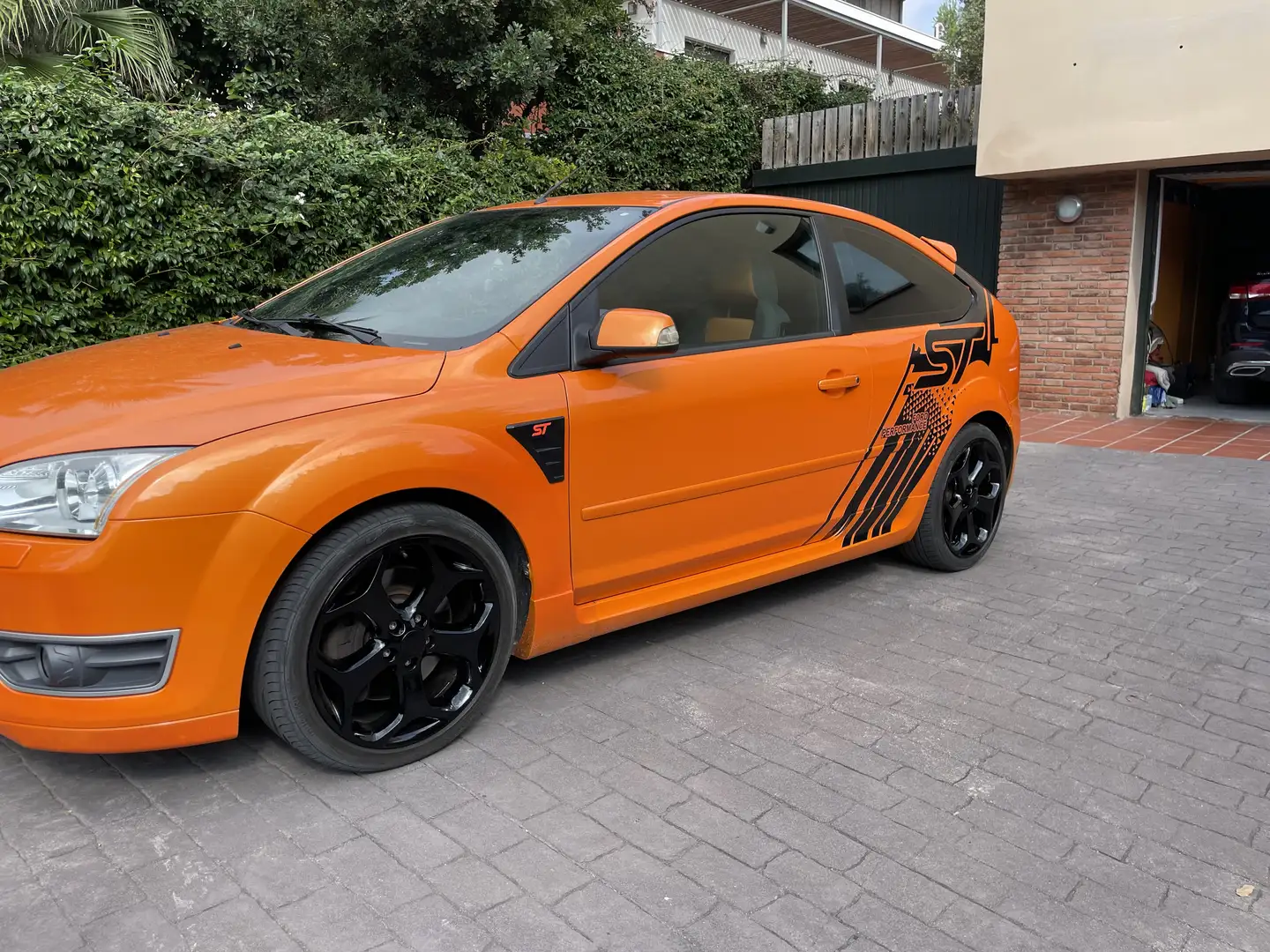 Ford Focus 2.5 ST Racing Orange - 2