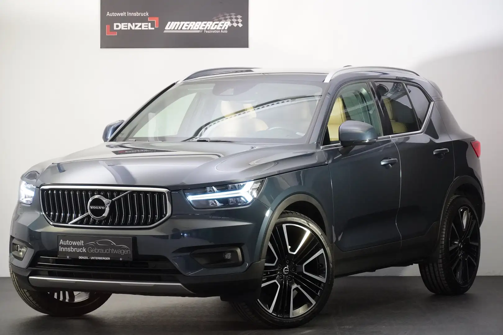 Volvo XC40 T4 AWD Inscription Geartronic Blau - 2