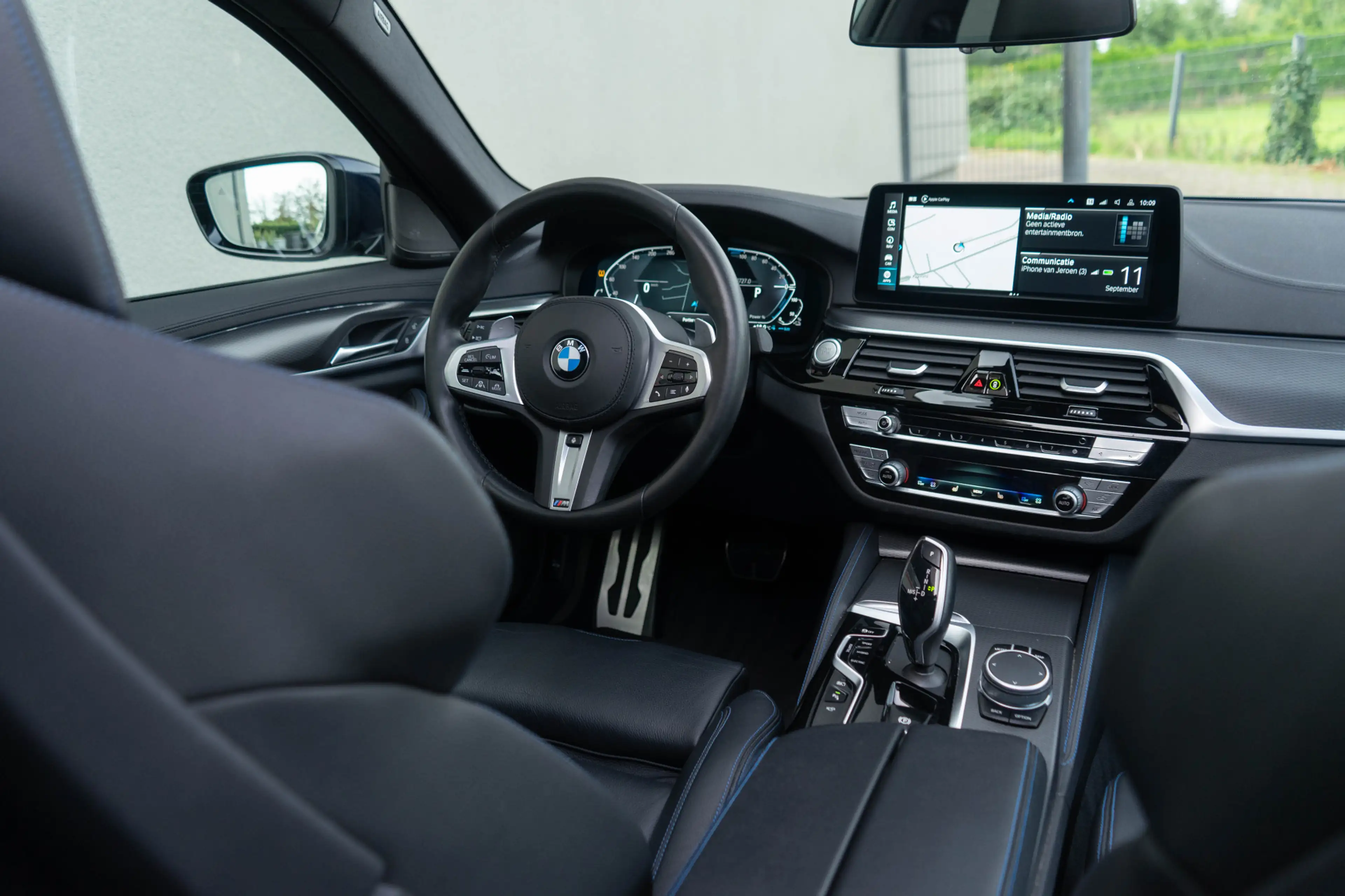 BMW 530 5-serie 530e M Sport / M Sportstoelen/ Schuif-kant — photo 5