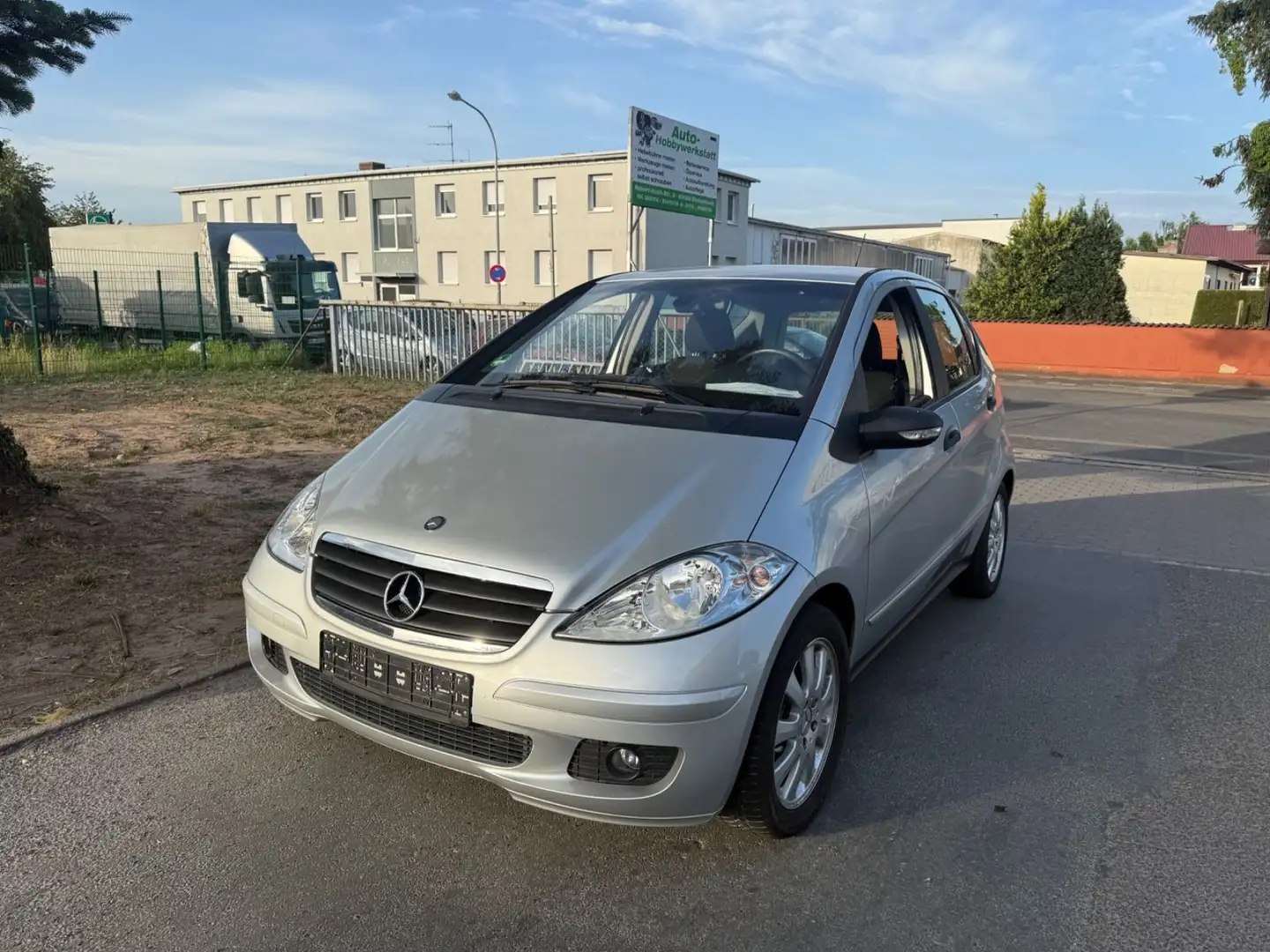 Mercedes-Benz A 150 AUTOMATIK KLIMA Zilver - 1