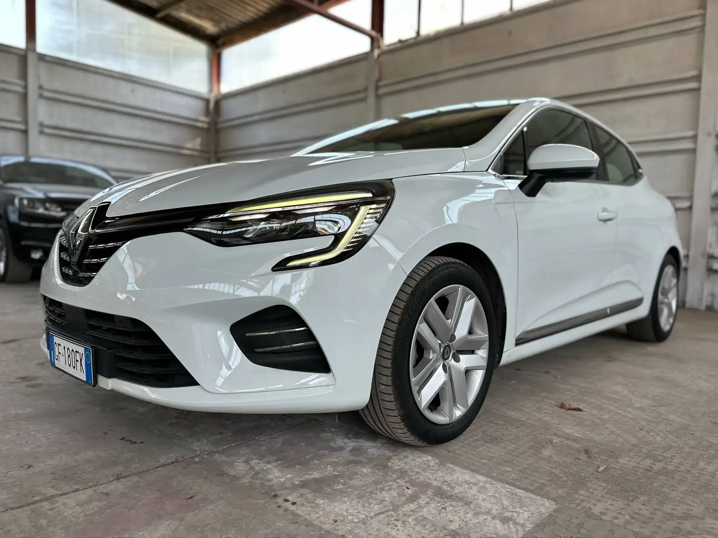 Renault Clio Clio 1.6 E-Tech hybrid Intens 140cv auto my21 Bianco - 1