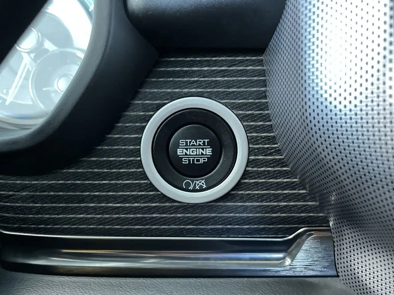 RAM 3500 снимка RAM 3500