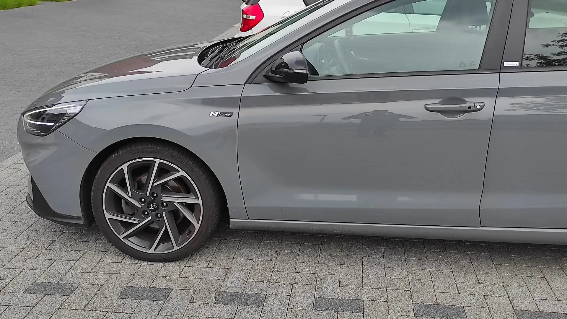 Hyundai i30 Kombi 1.5 T-GDI DCT N-Line Grijs - 2