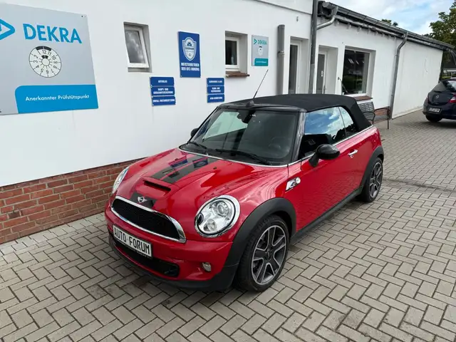 MINI Cooper S Cabrio COOPER_S 1.6 Cabrio*1HD*LEDER*XENON*NAVI