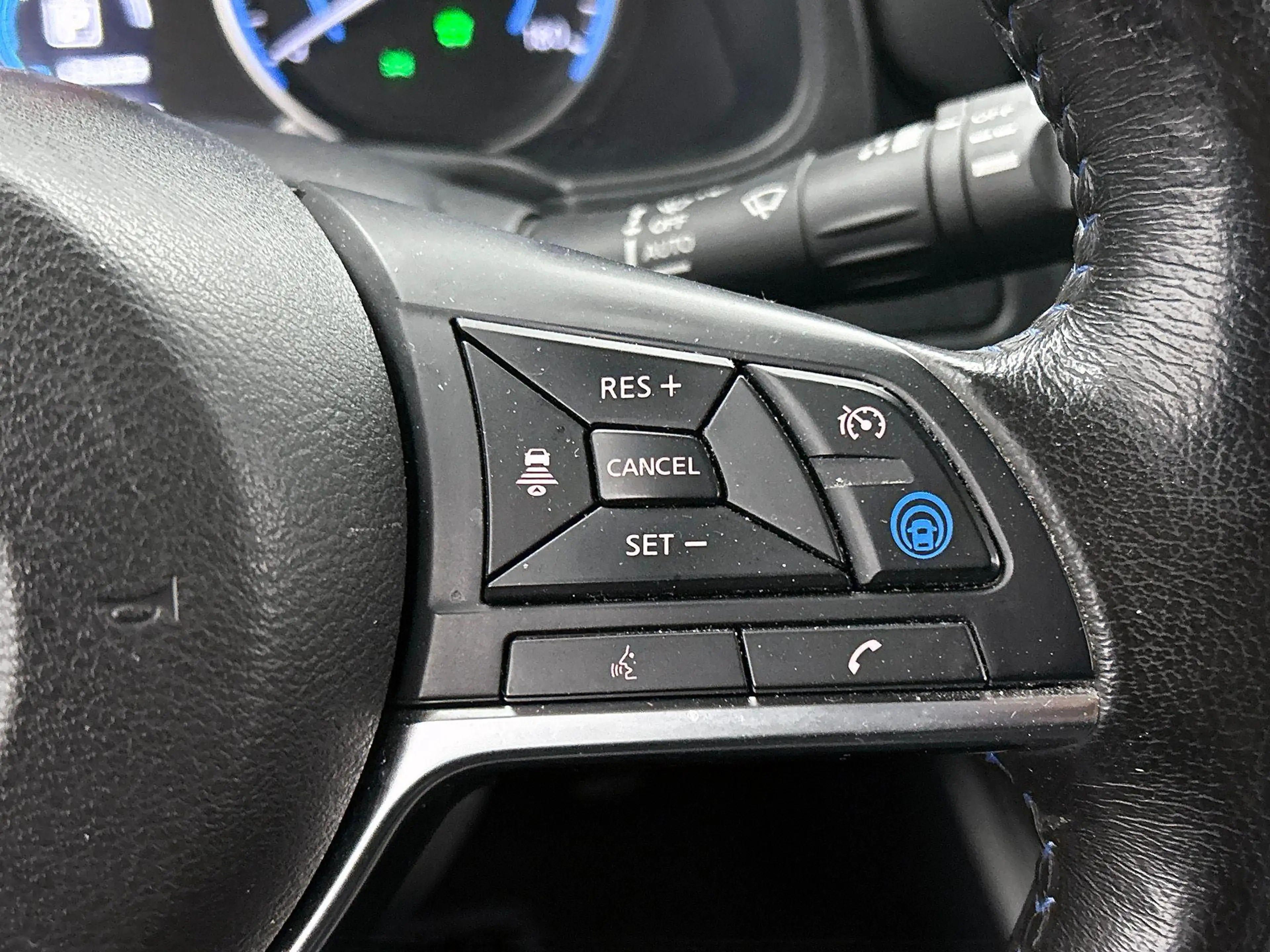 Nissan Leaf Tekna 40kWh — photo 13