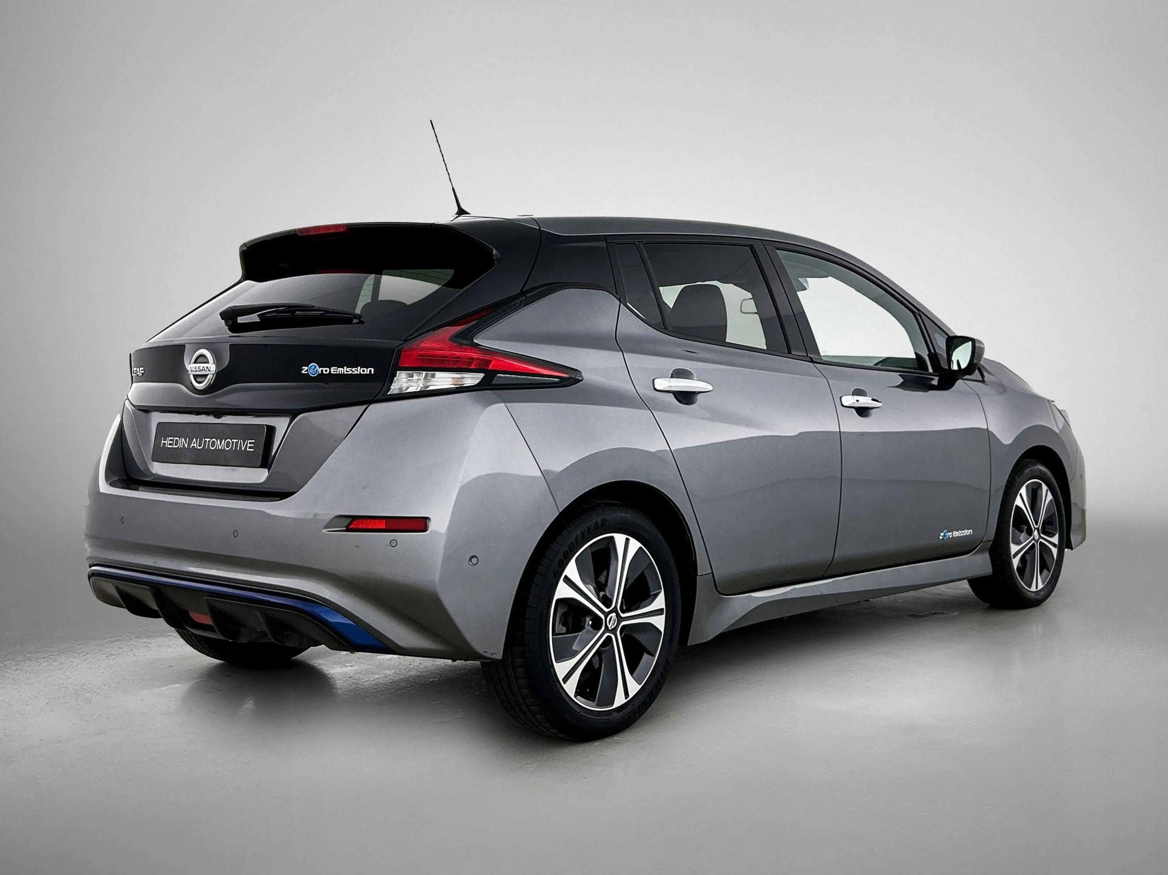 Nissan Leaf Tekna 40kWh — photo 2