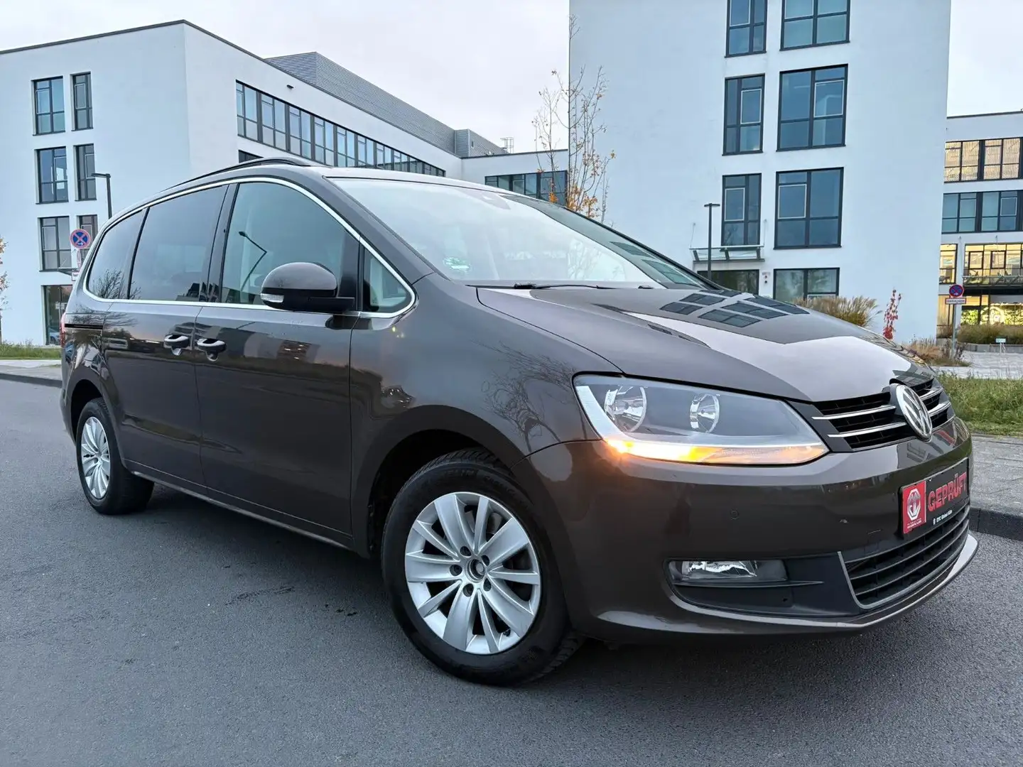 Volkswagen Sharan BMT/Start-Stopp,7-Sitzer,Automatik Noir - 2