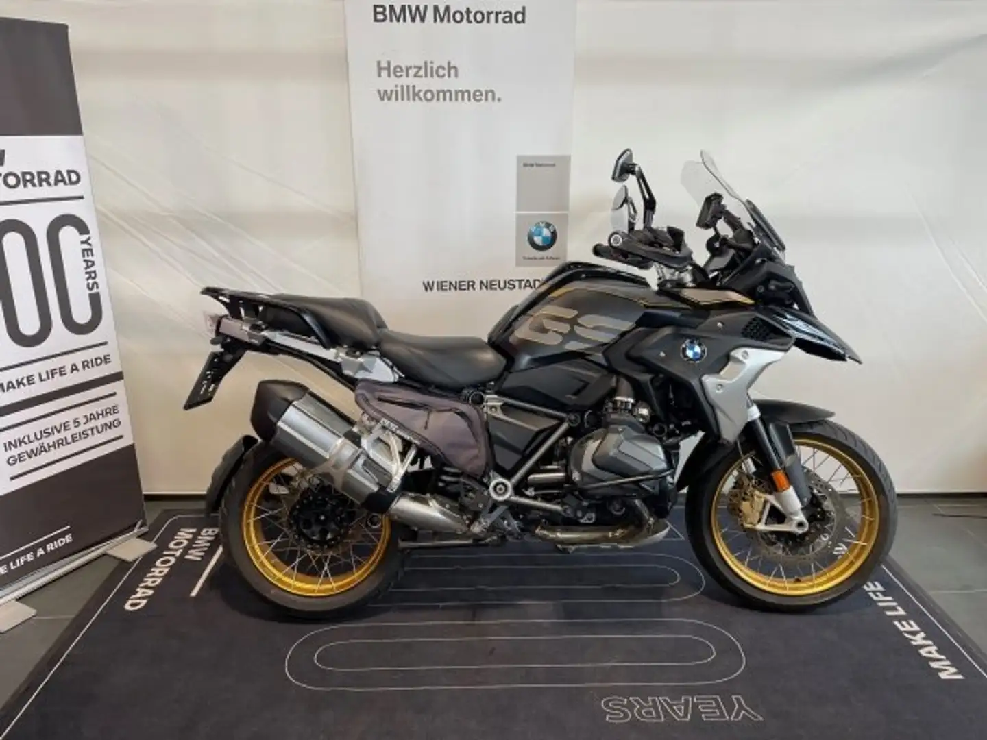BMW R 1250 GS R 1250 GS Schwarz - 2