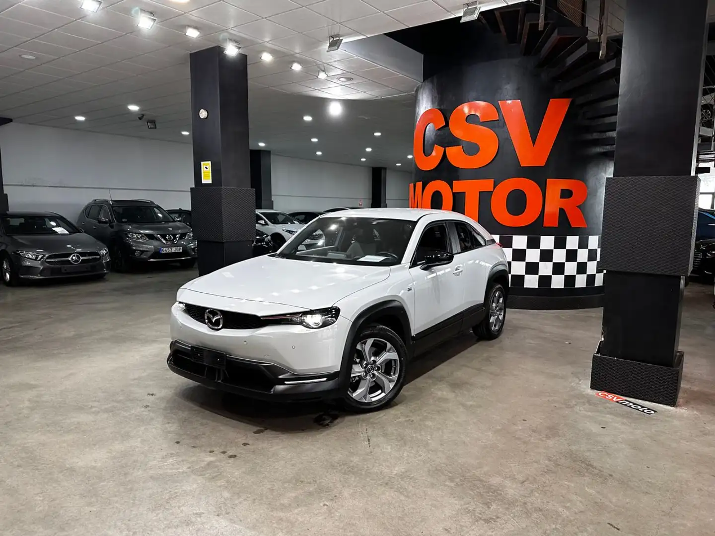 Mazda MX-30 e-Skyactiv Advantage Modern Confidence 105kW Weiß - 2
