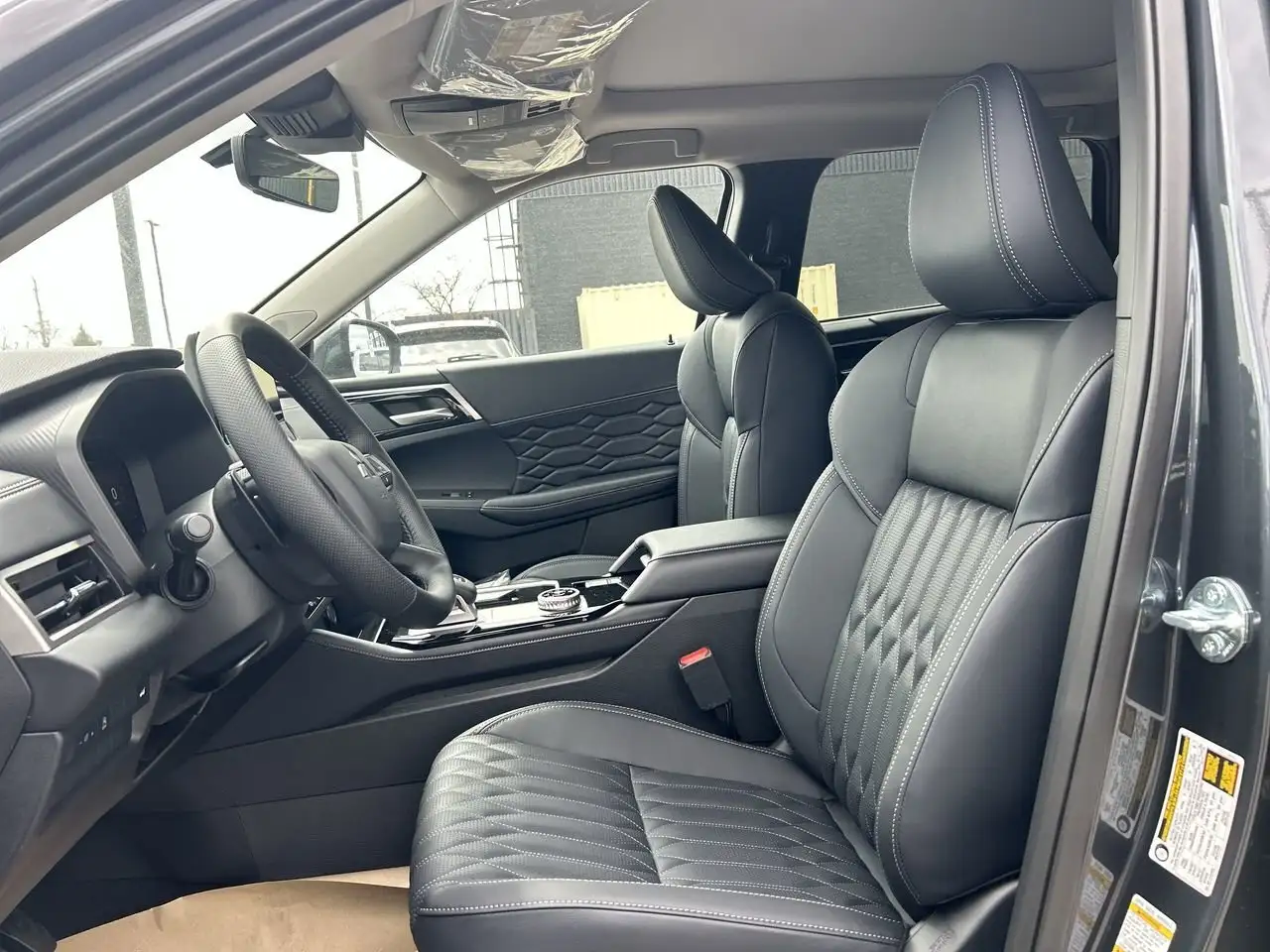 Mitsubishi Outlander снимка Mitsubishi Outlander