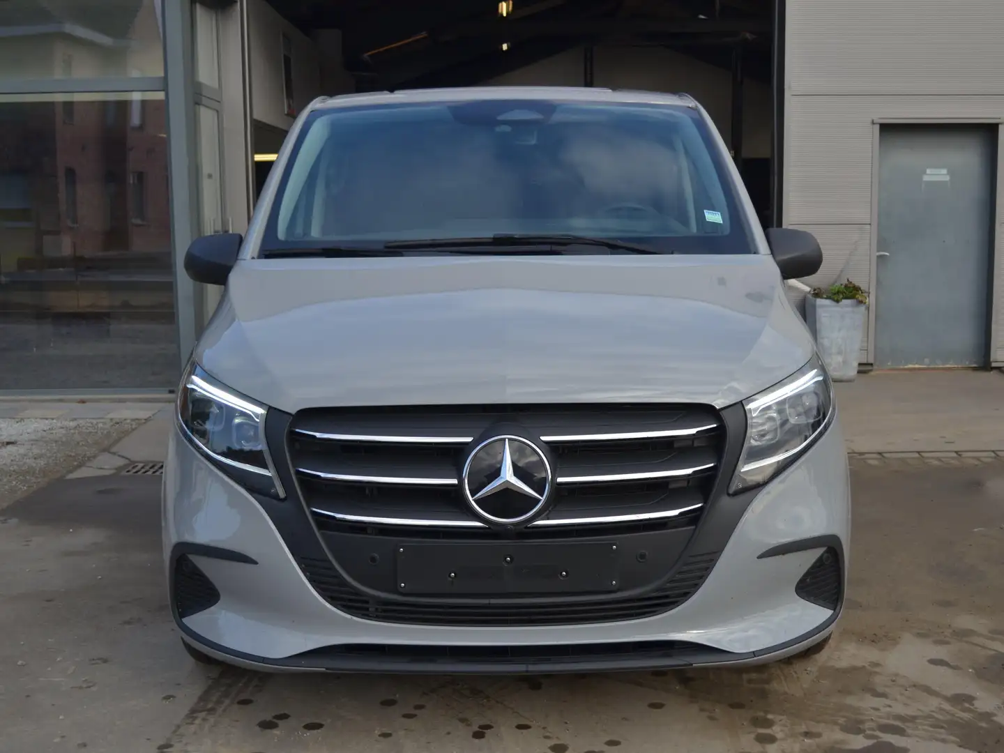 Mercedes-Benz Vito 4x4/AIRMATIC/5 ZIT/BTW/2500KG SLEEP Gris - 2