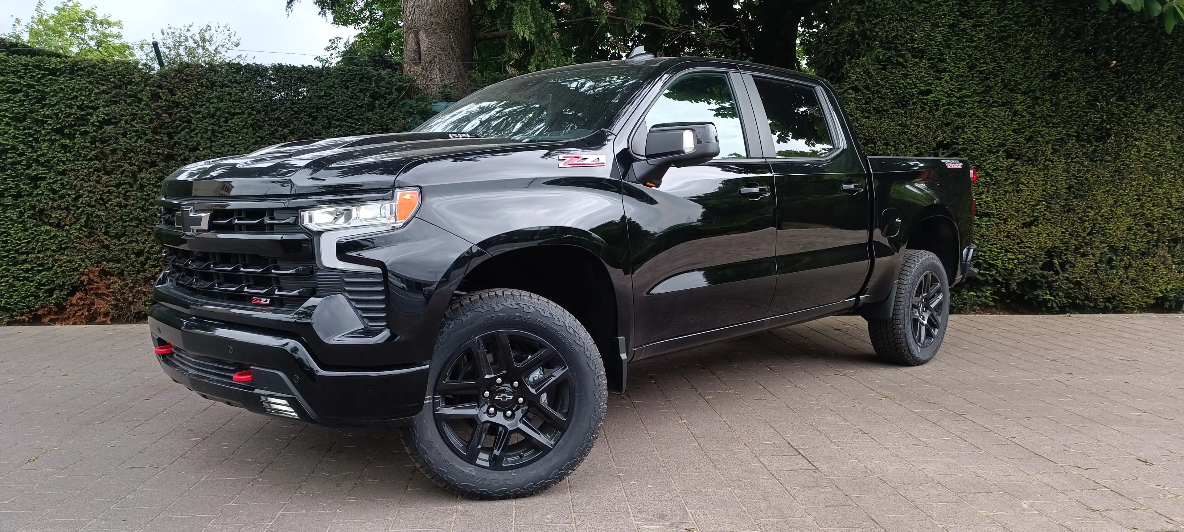 Chevrolet Silverado Trail Boss 6.2L V8 €59.900,-excl btw. — photo 2