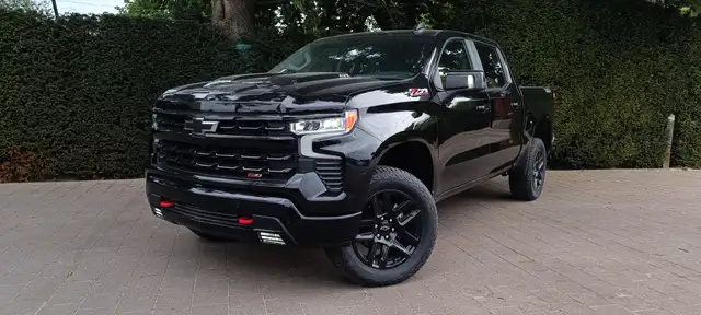 Chevrolet Silverado Trail Boss 6.2L V8 €59.900,-excl btw.