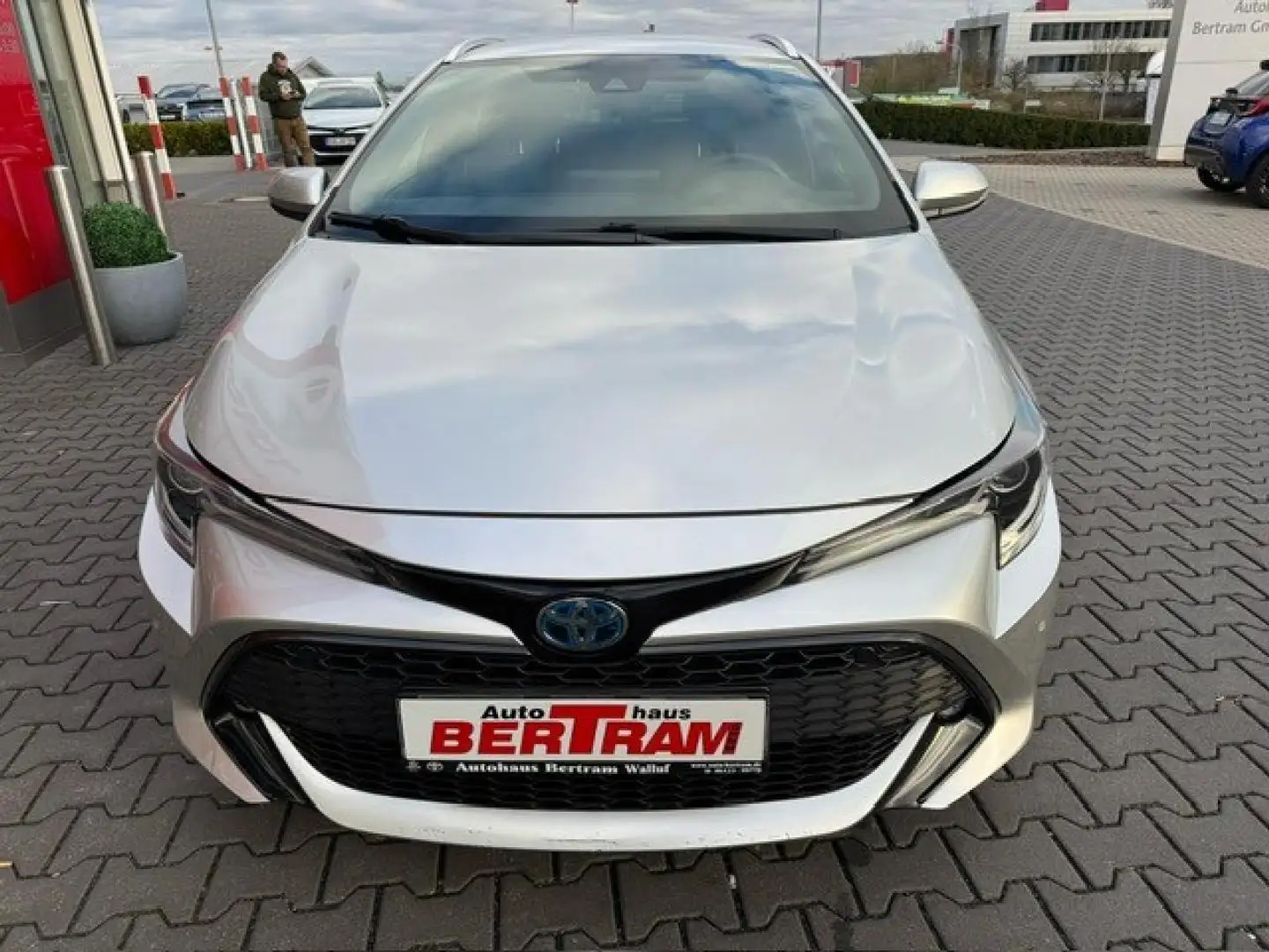 Toyota Corolla Hybrid Team D Silber - 2