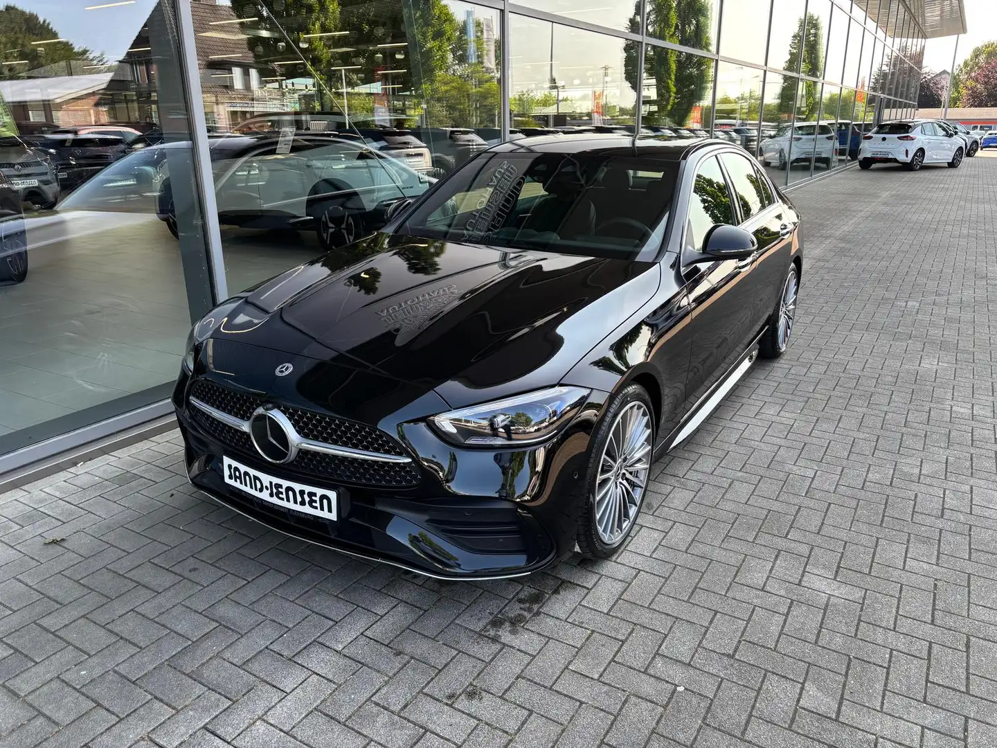 Mercedes-Benz C 300 d Limo AMG Line Premium Fahrerass+ 19" AHK Black - 2
