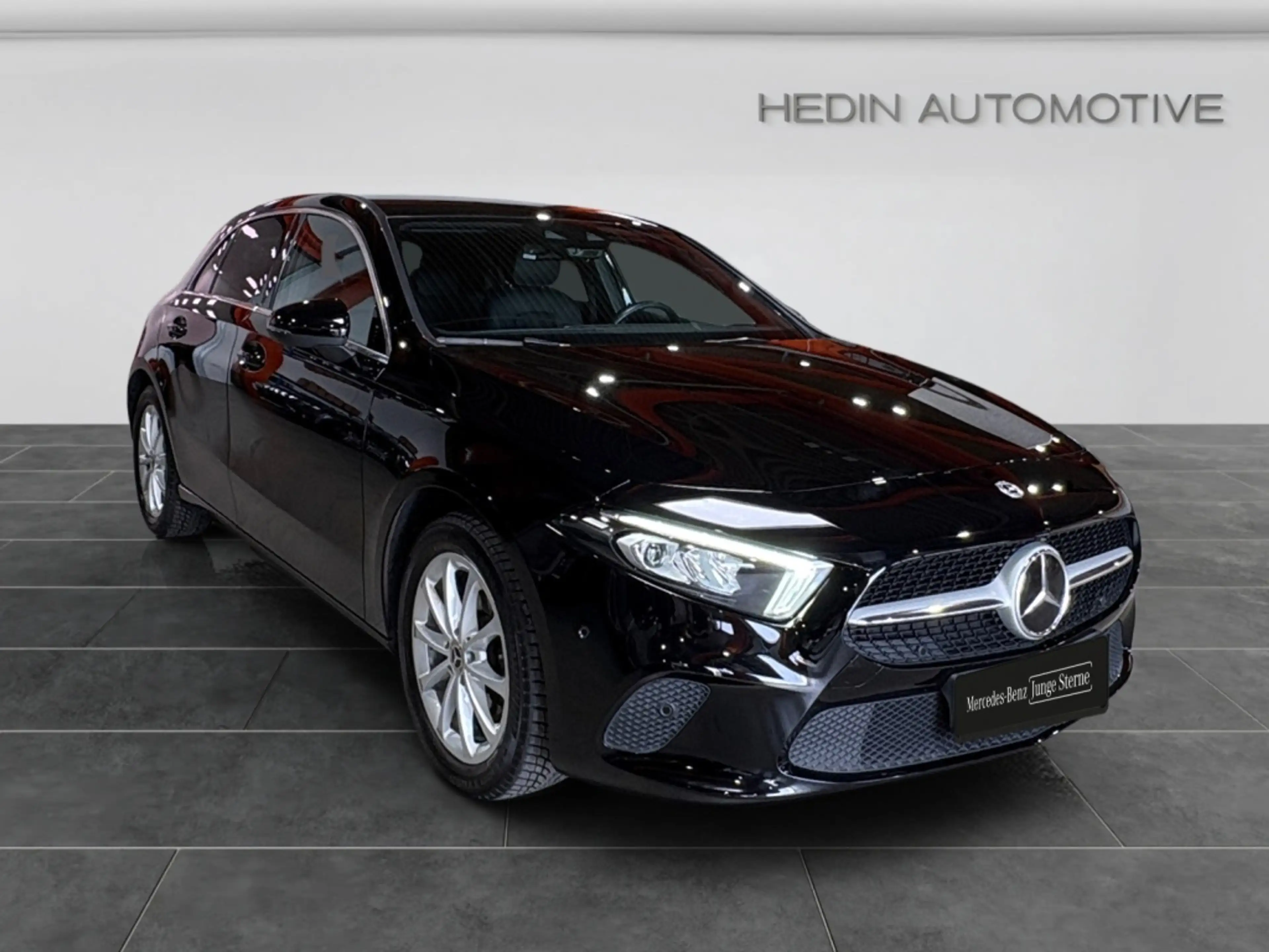 Mercedes-Benz A 200 d PROGRESSIVE|LED|DISTR|STHZ|SHZ|CARPLAY — photo 8