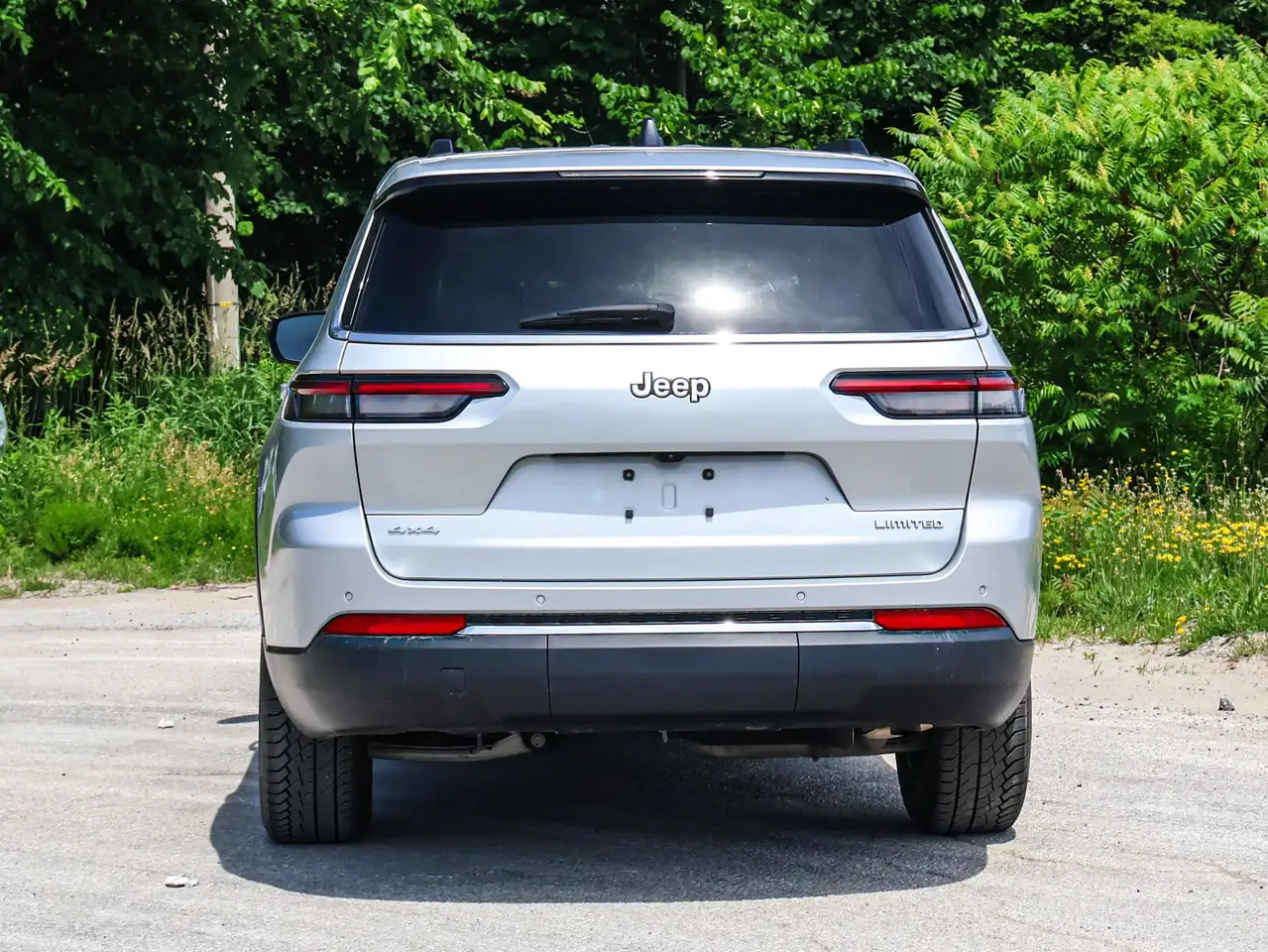 Jeep Grand Cherokee photo Jeep Grand Cherokee
