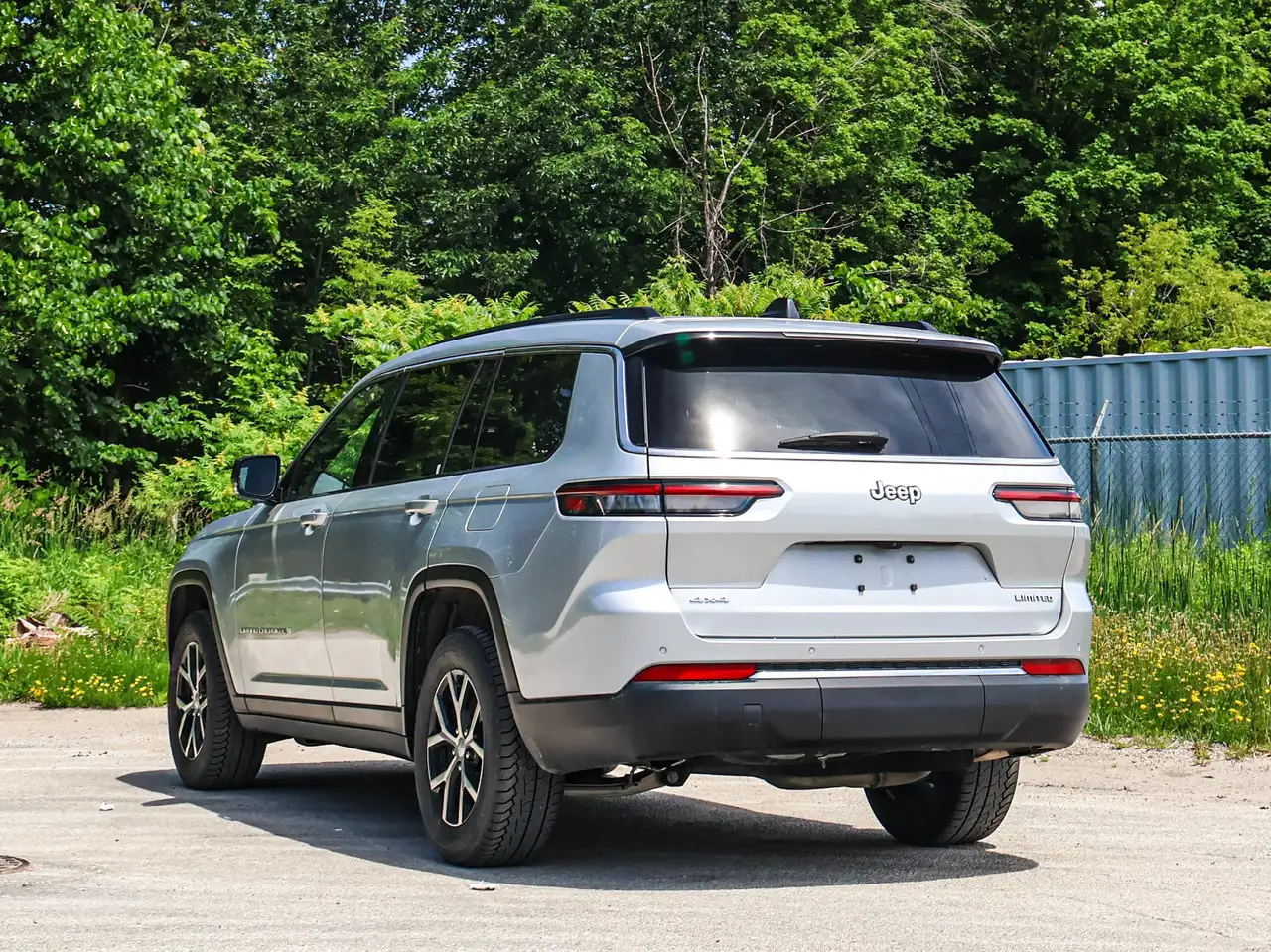 Jeep Grand Cherokee photo Jeep Grand Cherokee