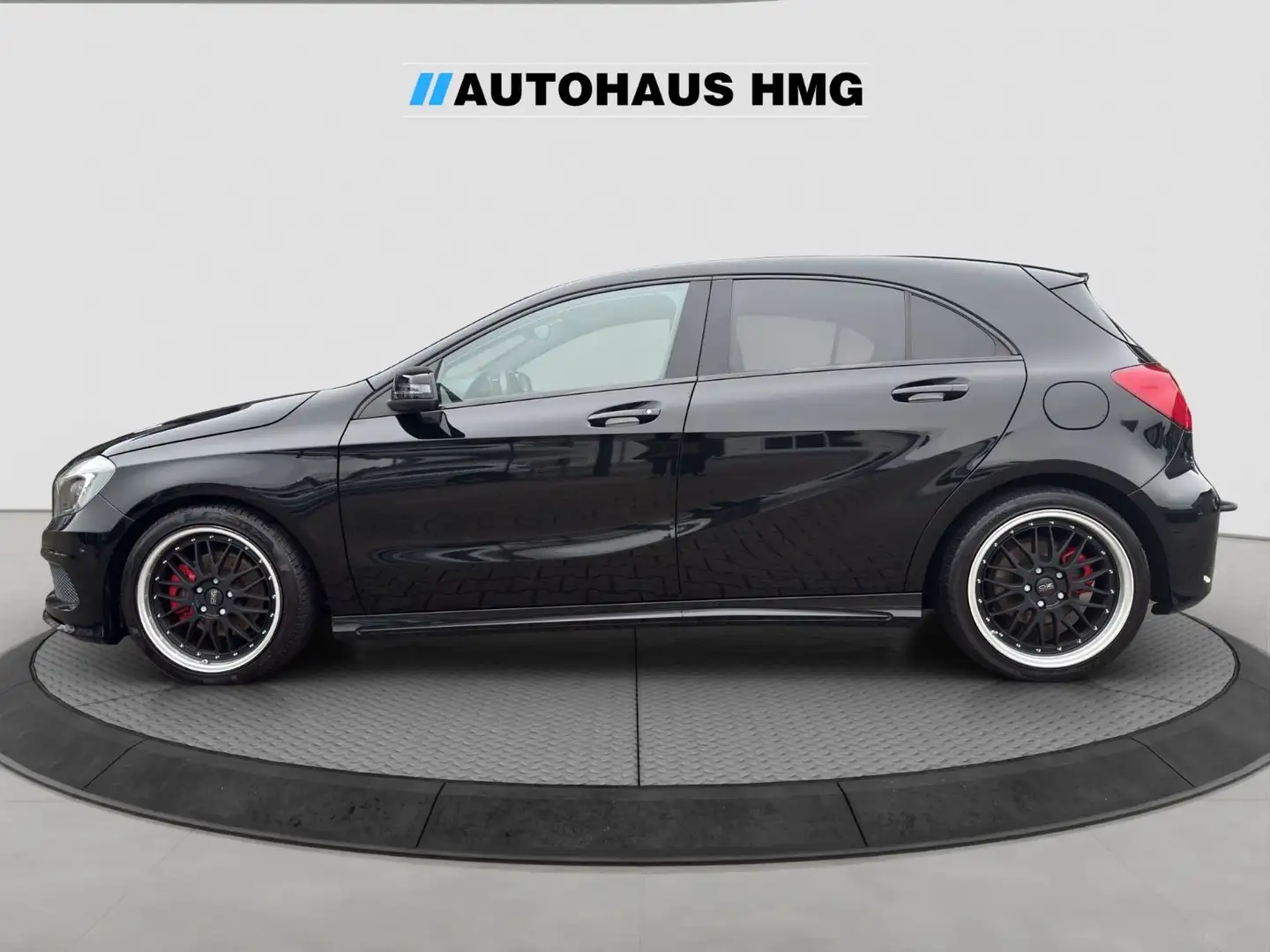 Mercedes-Benz A 180 AMG-Line *PANO*BI-XENON*SITZHZ*NAVI*NIGHT* Noir - 2