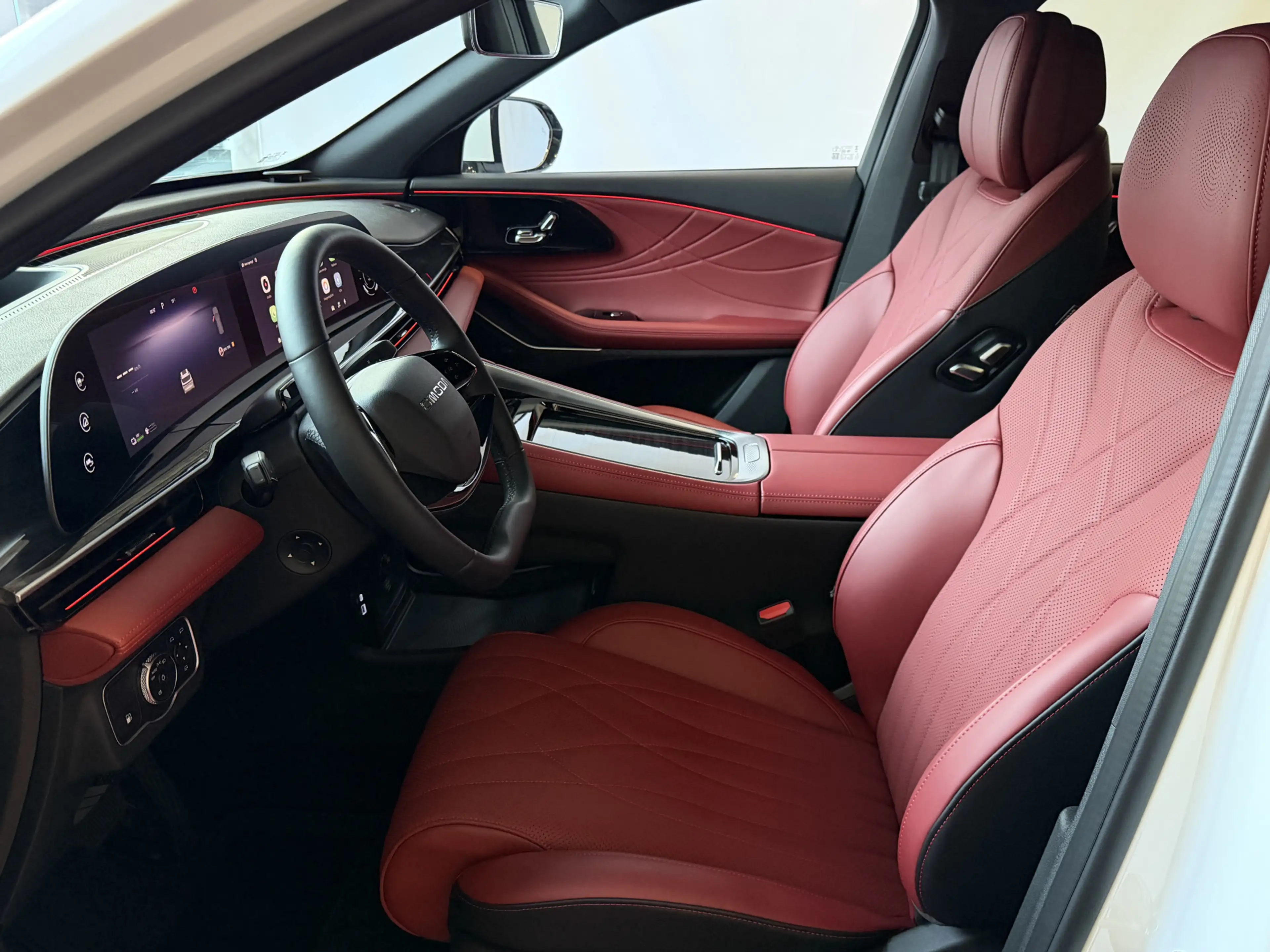 Omoda 9 OMODA 9 PREMIUM AWD 538 PK | Stary White | Rood Le — photo 20