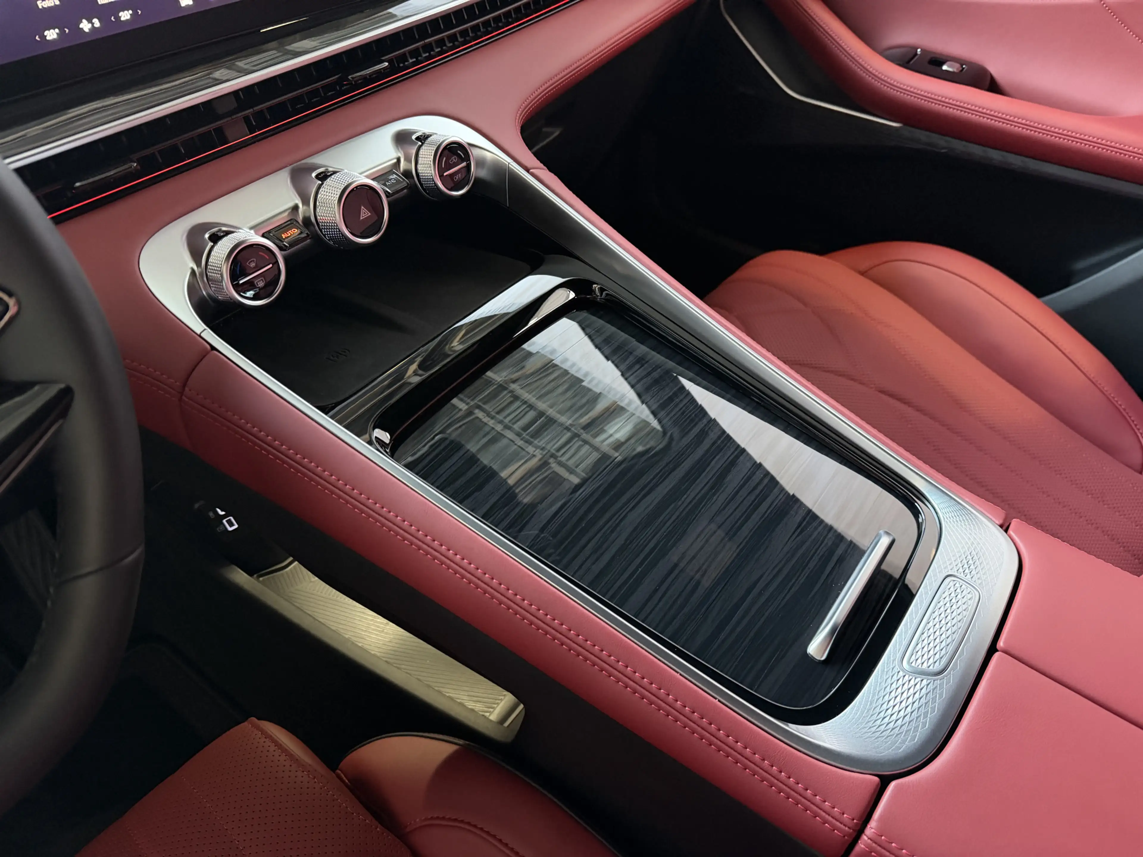 Omoda 9 OMODA 9 PREMIUM AWD 538 PK | Stary White | Rood Le — photo 14