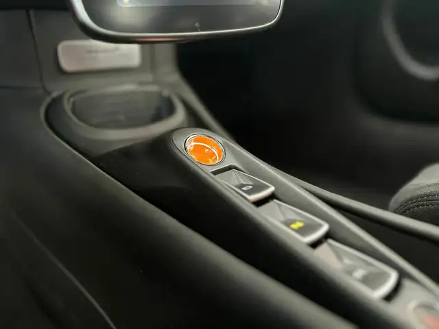 Mclaren Artura view 13