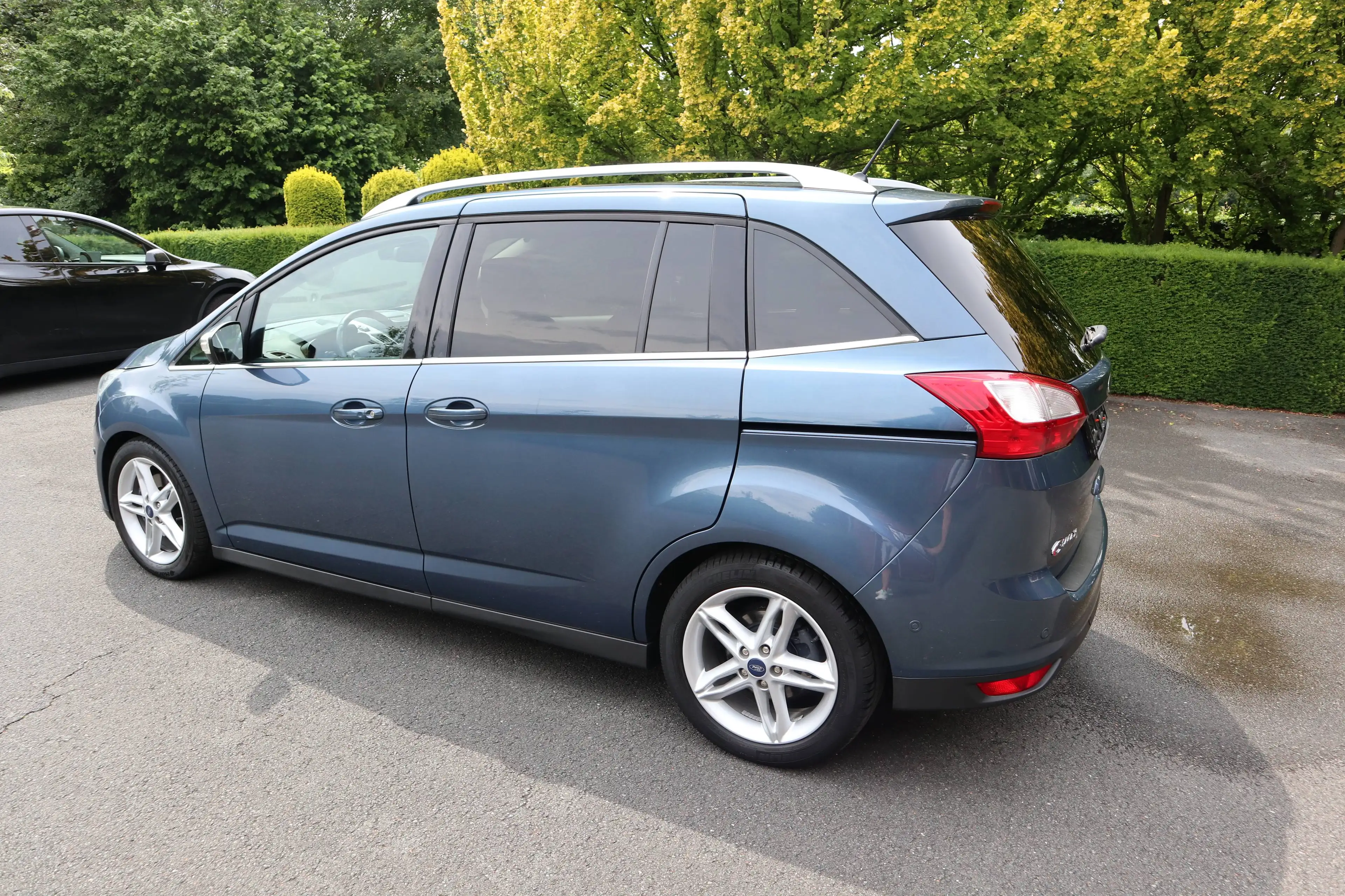 Ford Grand C-Max Titanium 1,5 Benziner*Top Ausstattung*Garantie* — photo 3