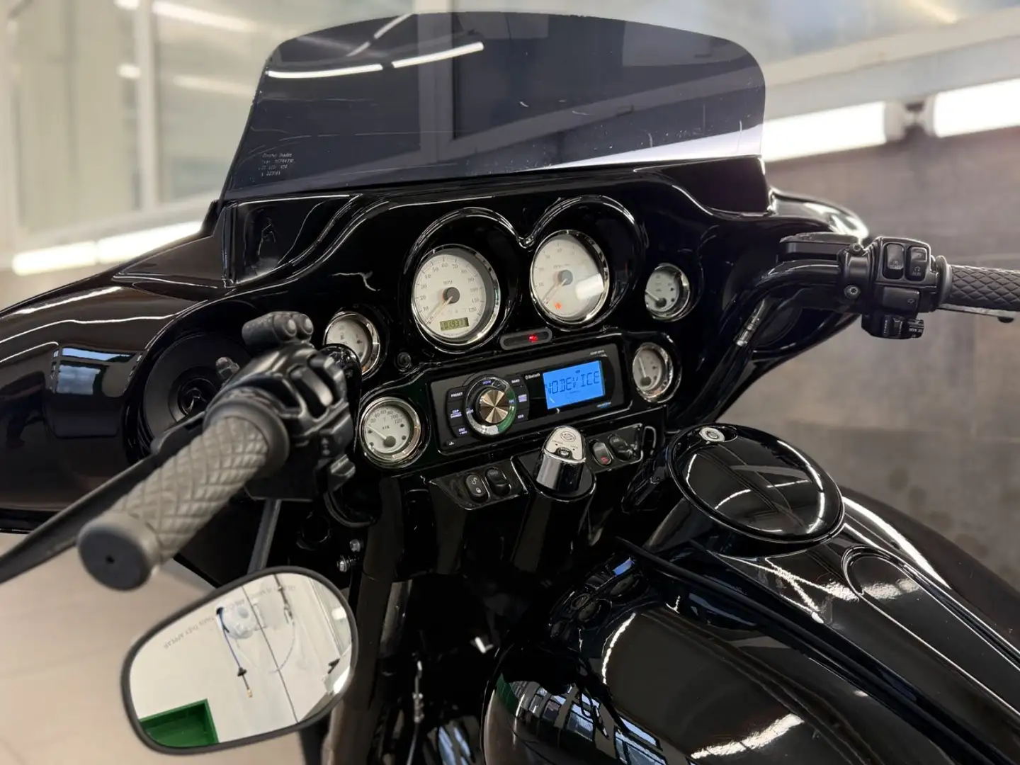 Harley-Davidson Street Glide FL 2 Bagger Luft 26 ZOLL LED SOUND Negru - 2