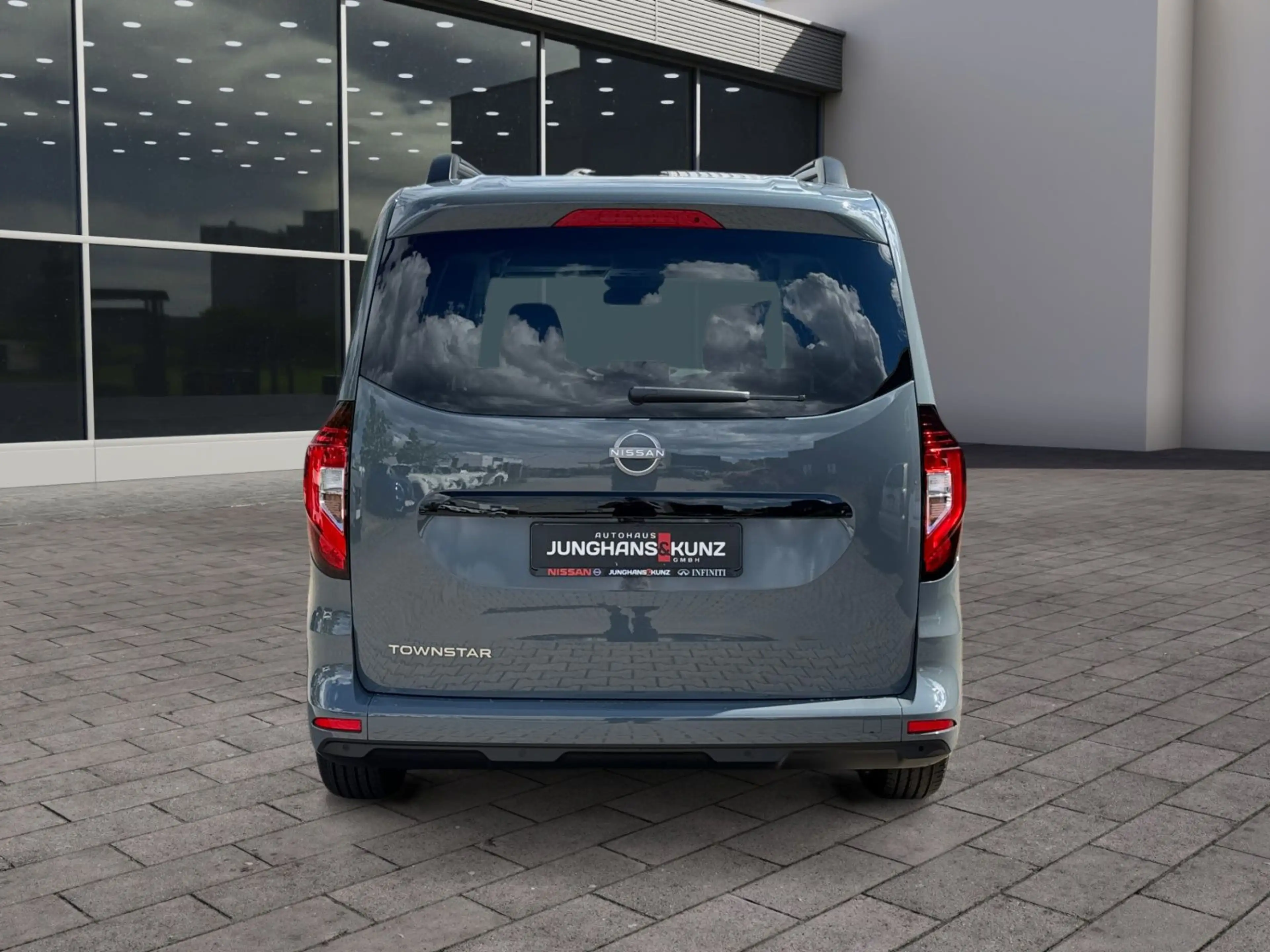 Nissan Townstar TOWNSTAR Kombi L1 1.3 DIG-T 6MT TEKNA 130 PS KAM — photo 6