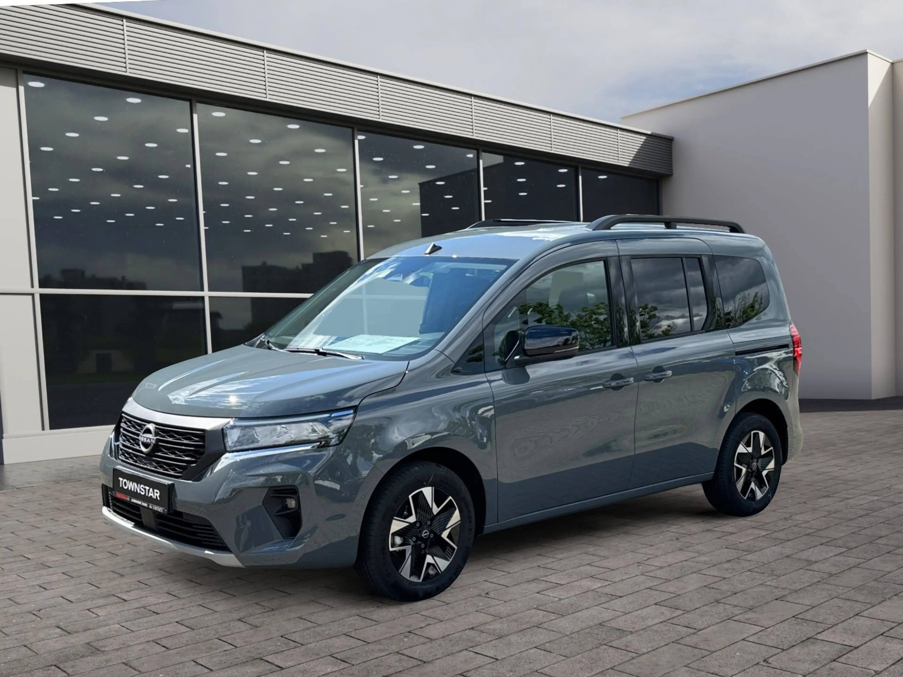 Nissan Townstar TOWNSTAR Kombi L1 1.3 DIG-T 6MT TEKNA 130 PS KAM — photo 2