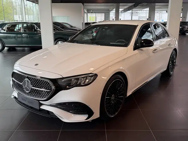 Mercedes-Benz E 200 AMG Night Pack, Keyless-Go, Distronic, Camera, Led