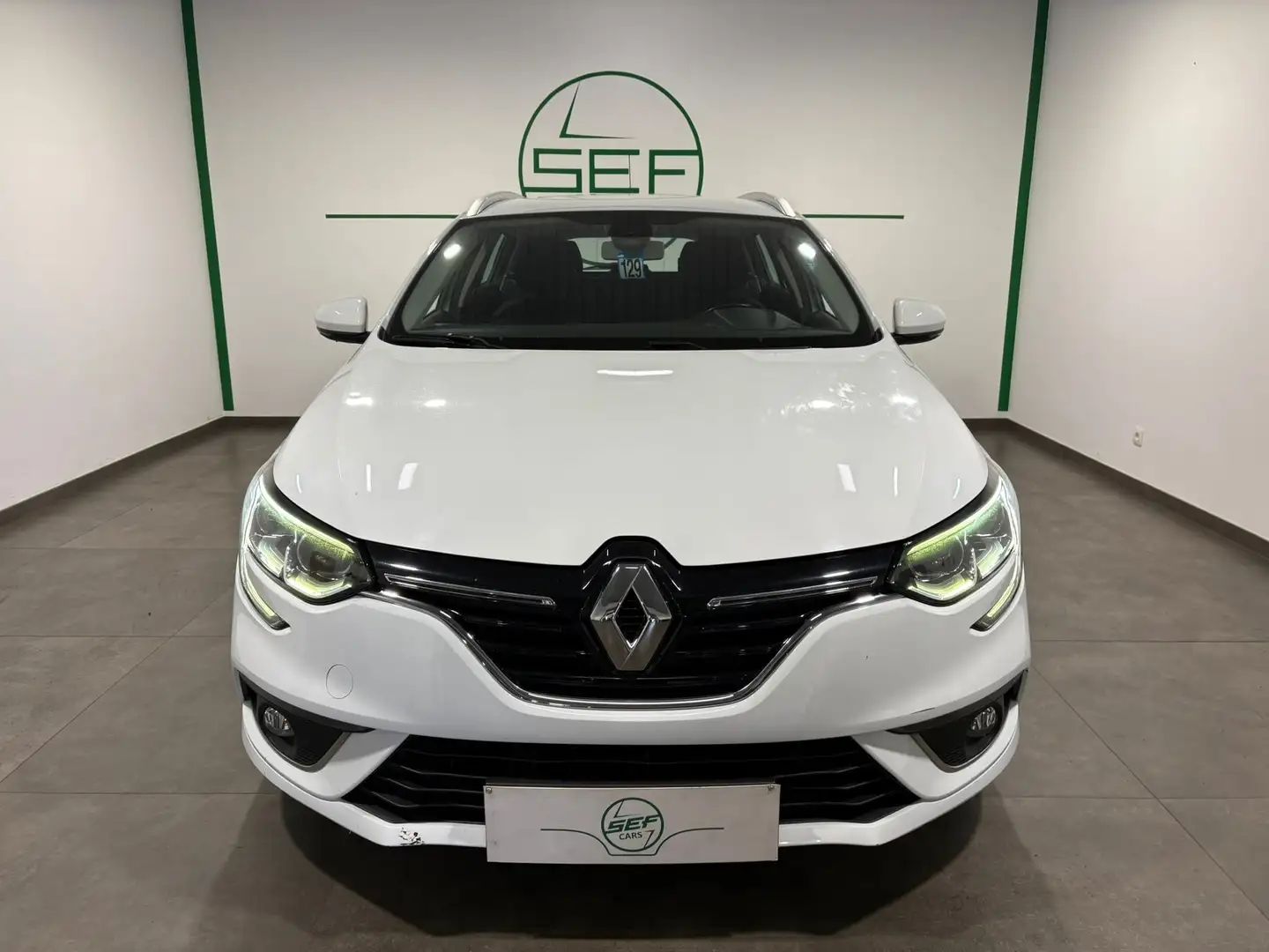 Renault Megane ** 1.5 dCi ** Limited ** Garantie 12 mois ** Blanc - 2