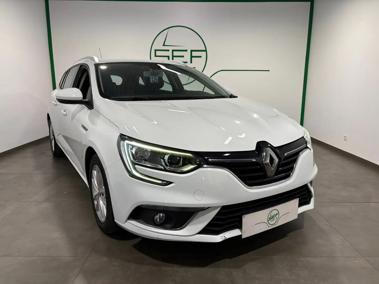 Renault Megane ** 1.5 dCi ** Limited ** Garantie 12 mois ** Blanc - 1