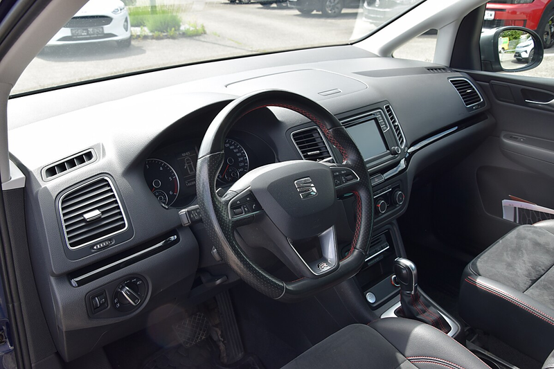 SEAT Alhambra Style 2,0 TDI DSG — photo 11