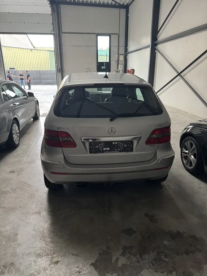 Mercedes-Benz B 180 CDI - 2