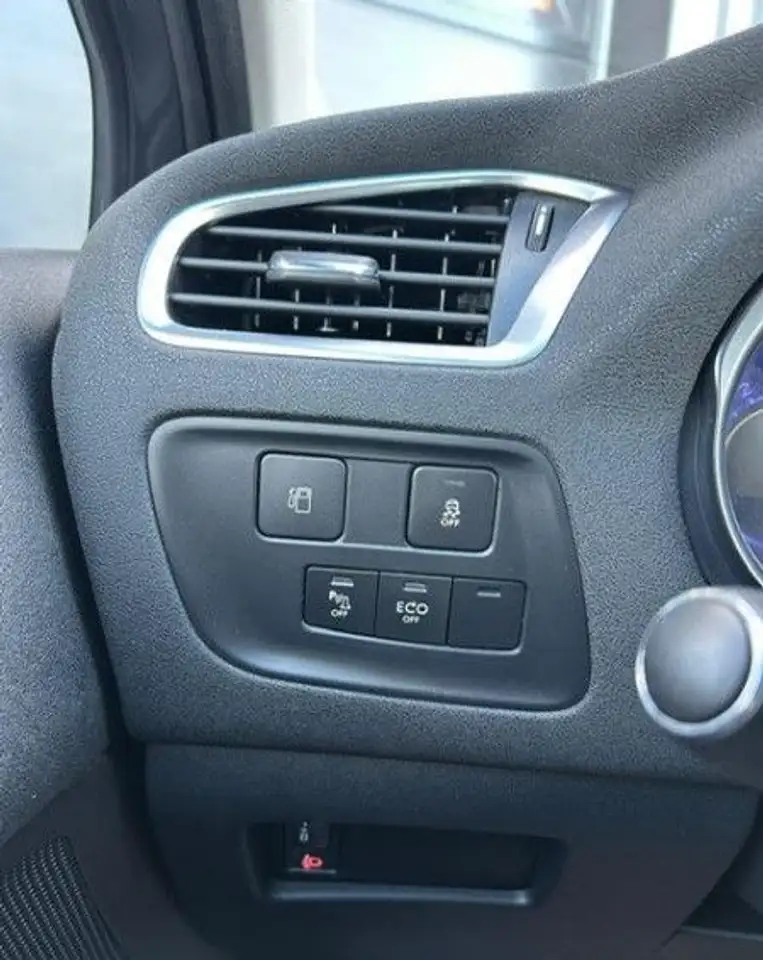 Citroen C4 Berline — photo 5