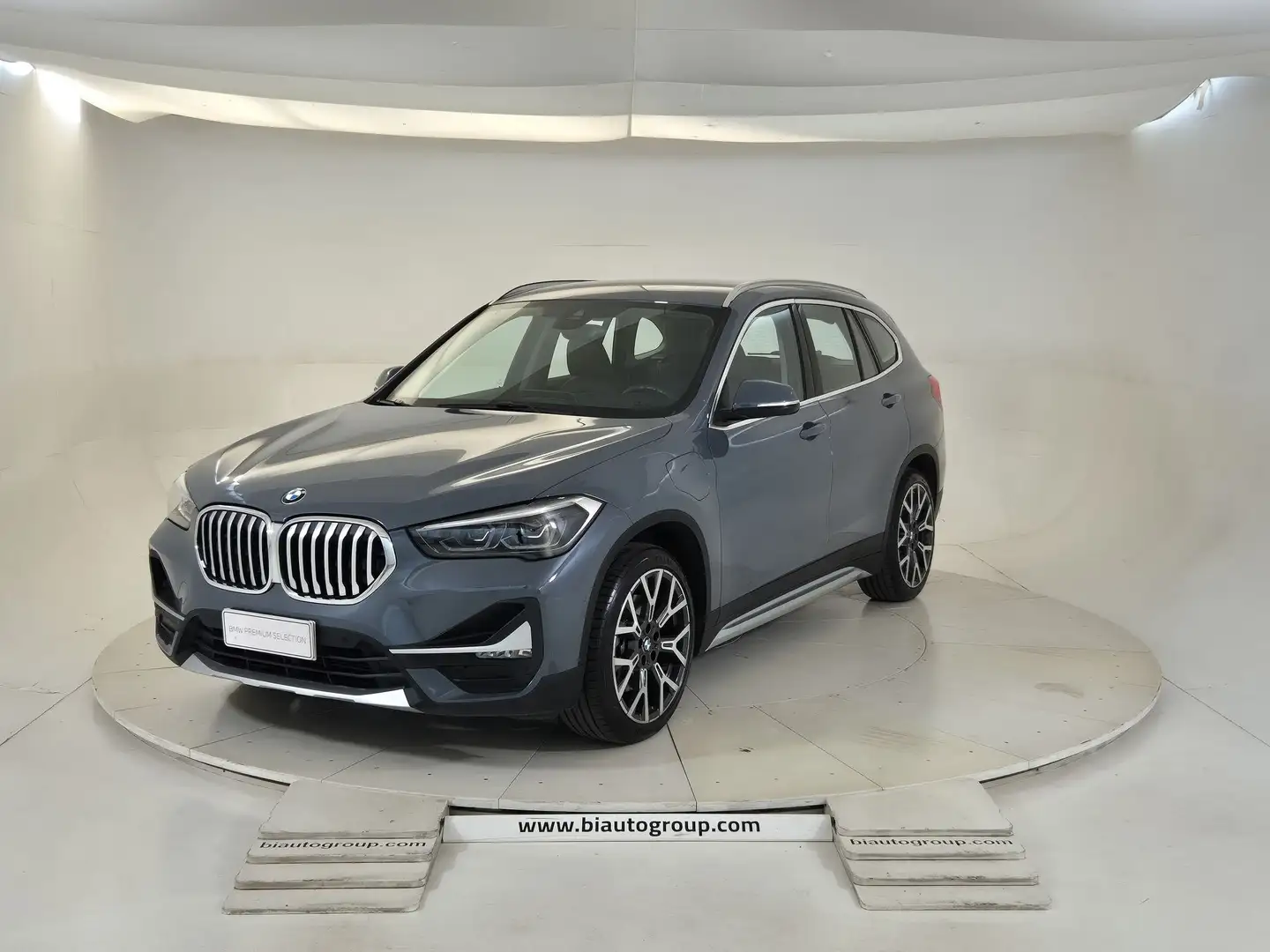 BMW X1 F48 2019 Benzina xdrive25e xLine auto Grigio - 1